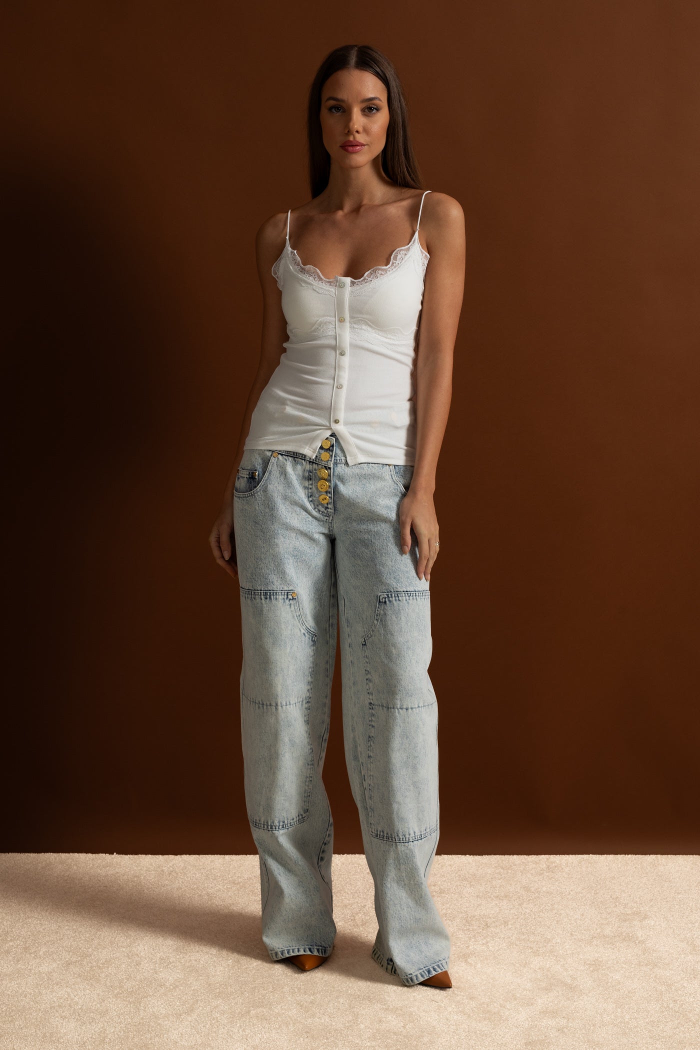 Hochtaillierte Weitbein-Jeans mit goldenen Knöpfen – Light Blue