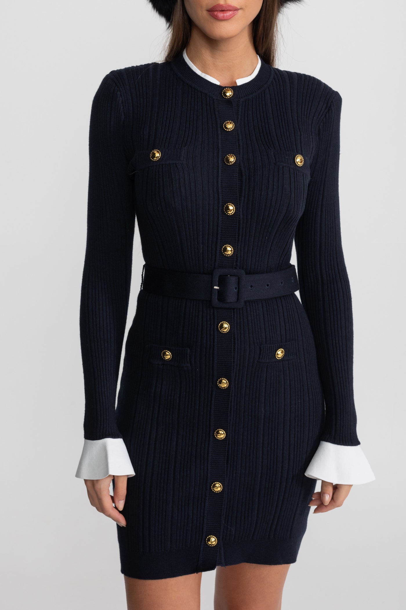 Geripptes Strick-Minikleid mit goldener Knopfverschluss - Dunkelblau