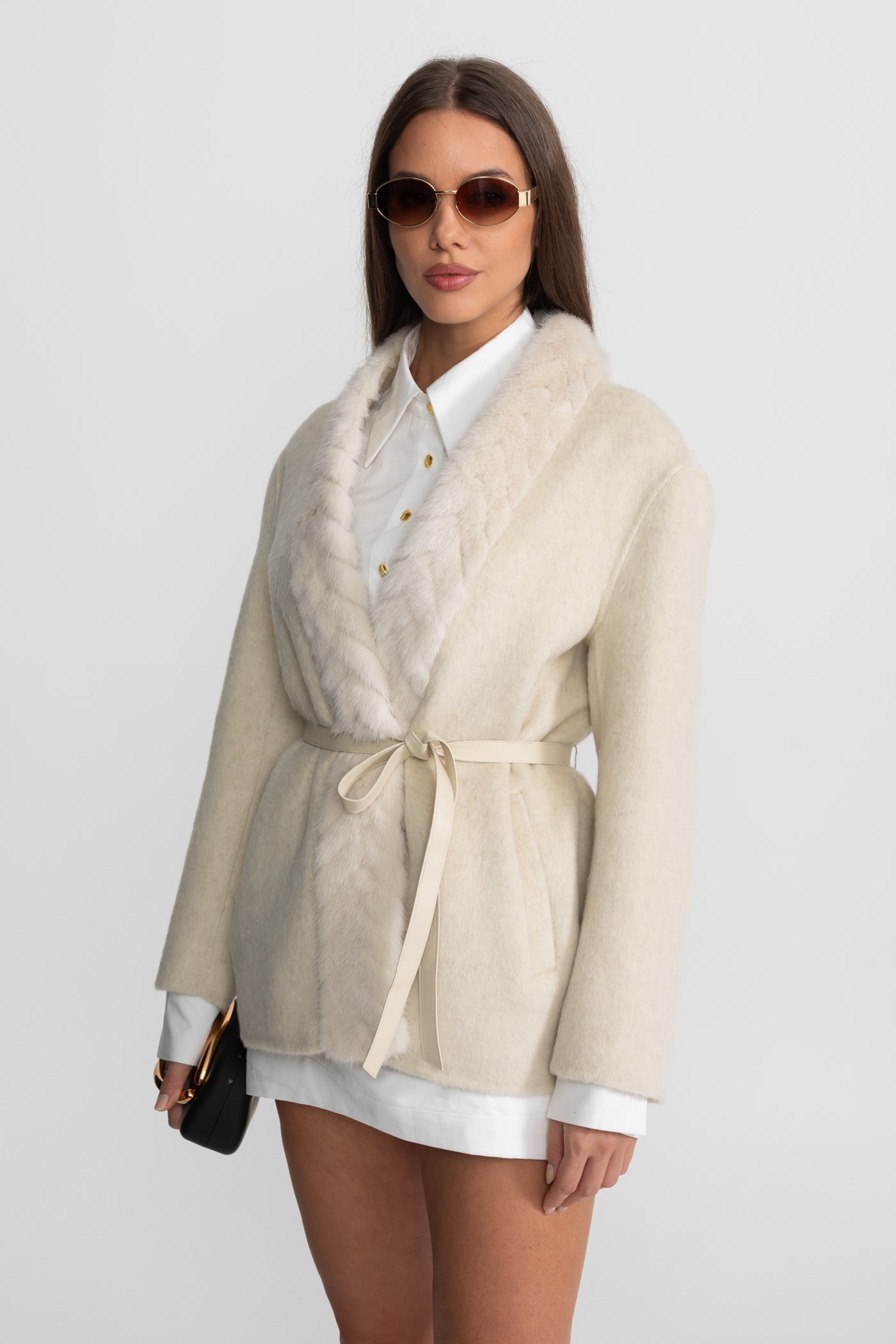 Luxurious Wool Trim Jacket With Belted Waist and Sable Fur – Ivoire