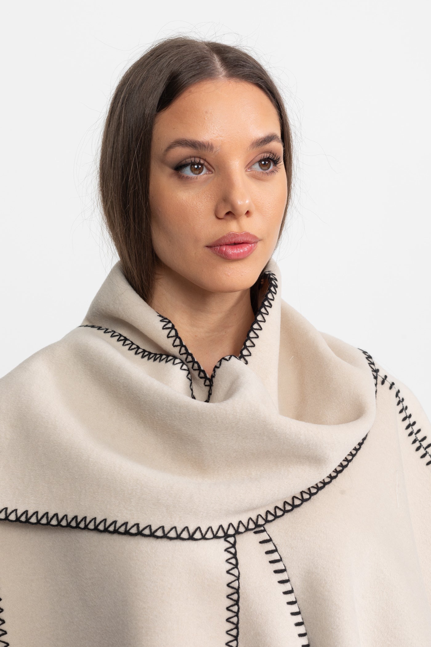 Wool Blend Poncho with Contrast Whipstitch Edging – Ivoire