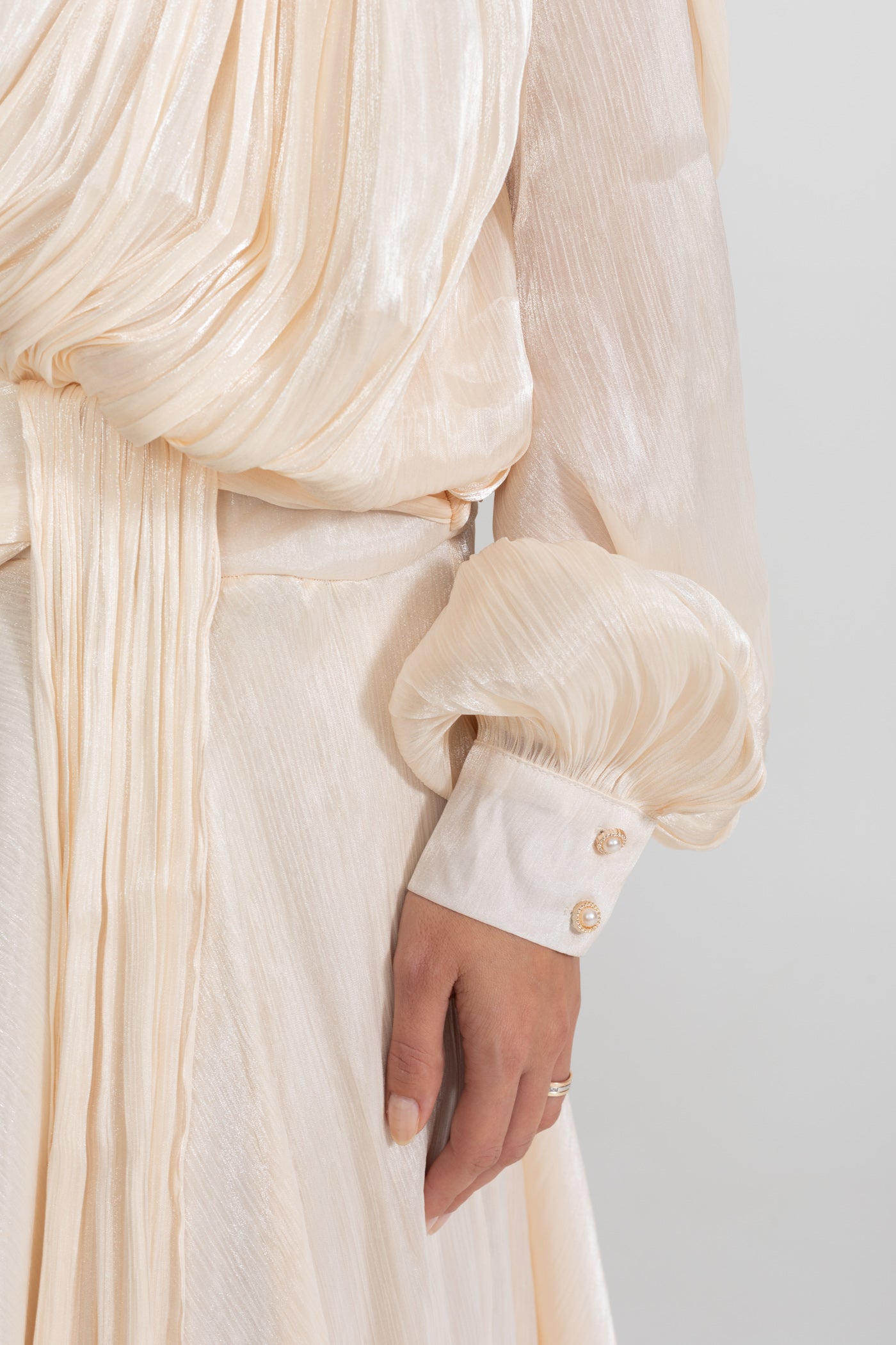 Maxikleid mit plissiertem Oberteil und drapiertem Rock - Ivoire