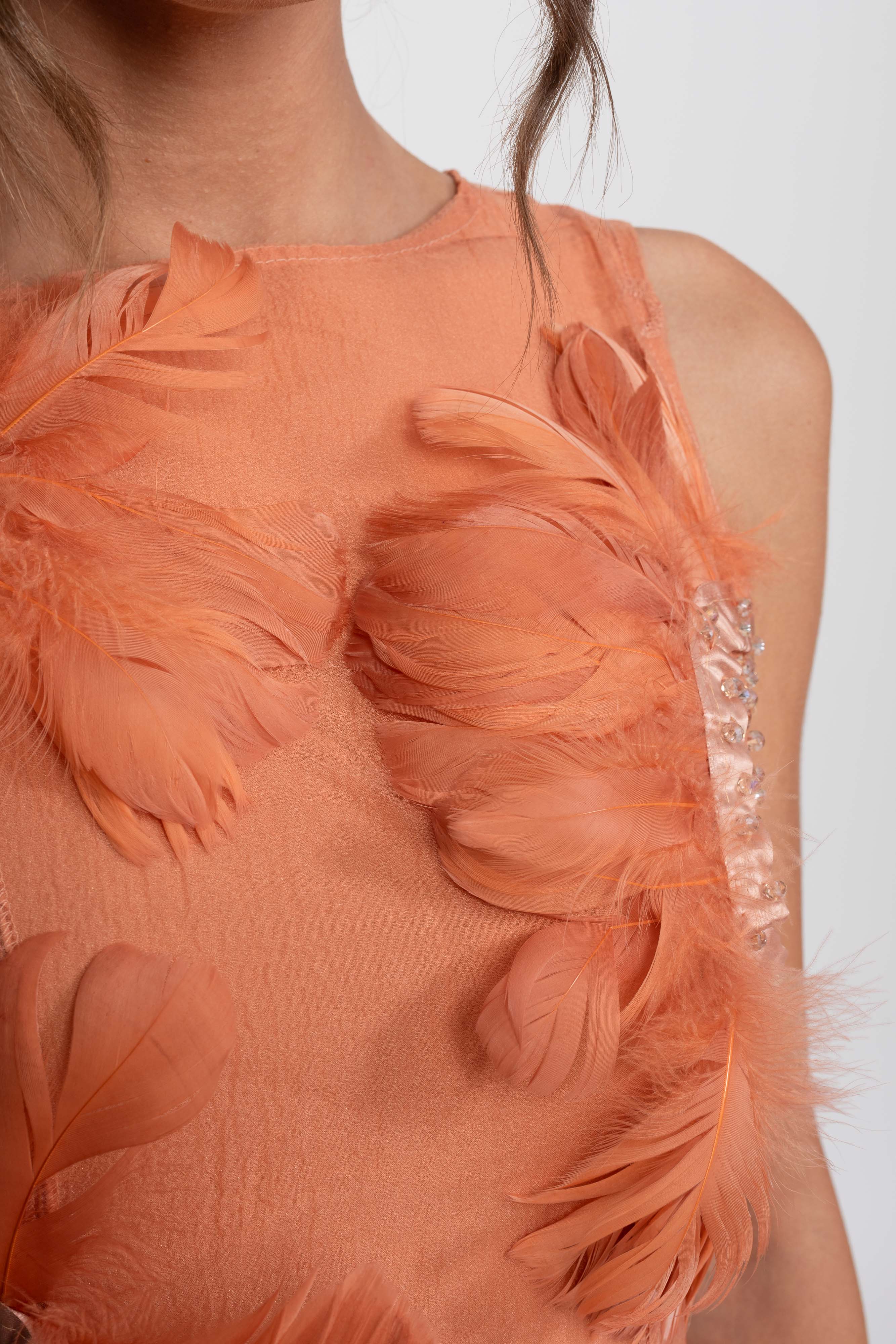 3D-Federapplikations-Peplum-Minikleid mit Kristallperlen - Orange
