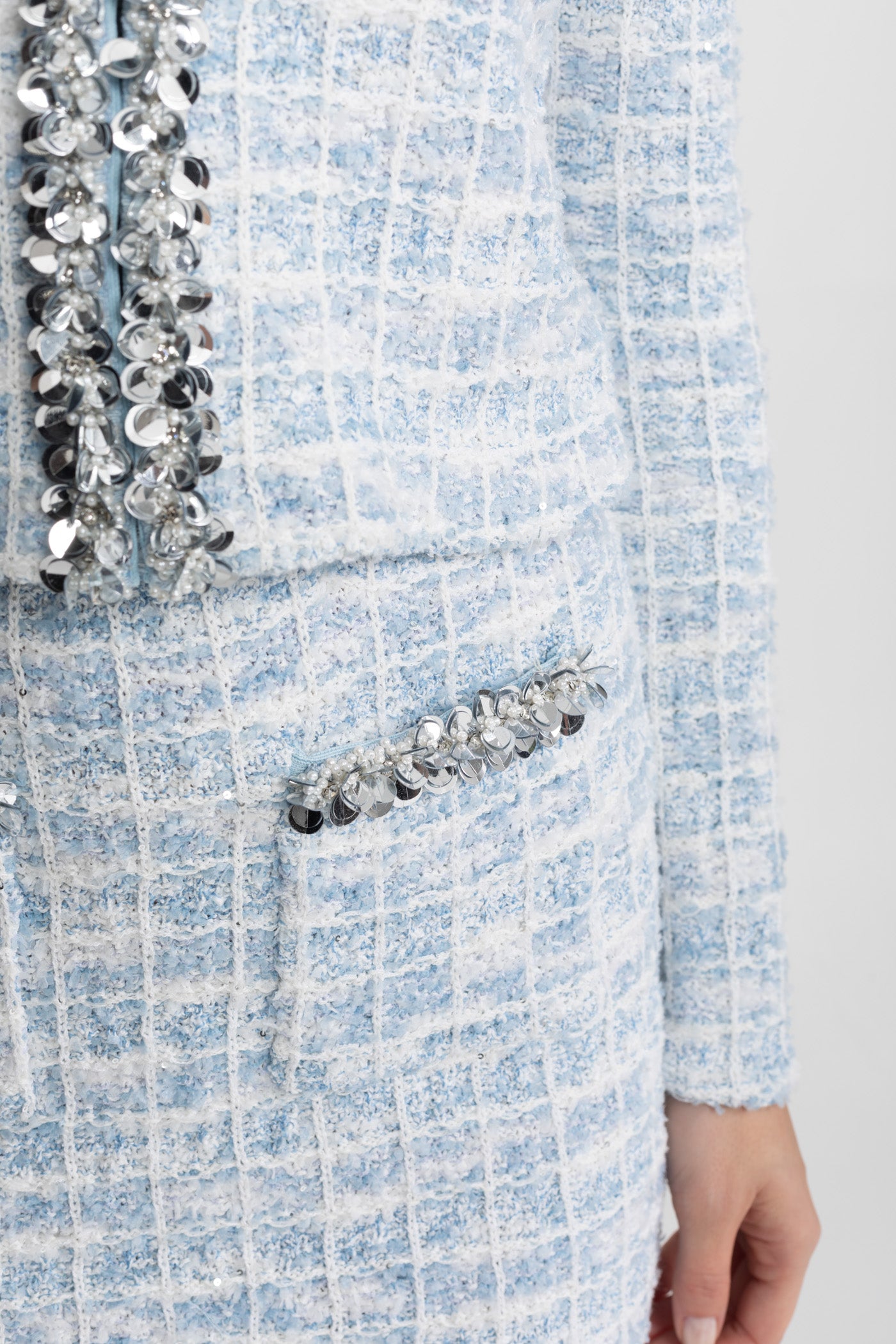 Verziertes Tweed-Co-Ord-Set mit Kristallbesatz – Baby Blue