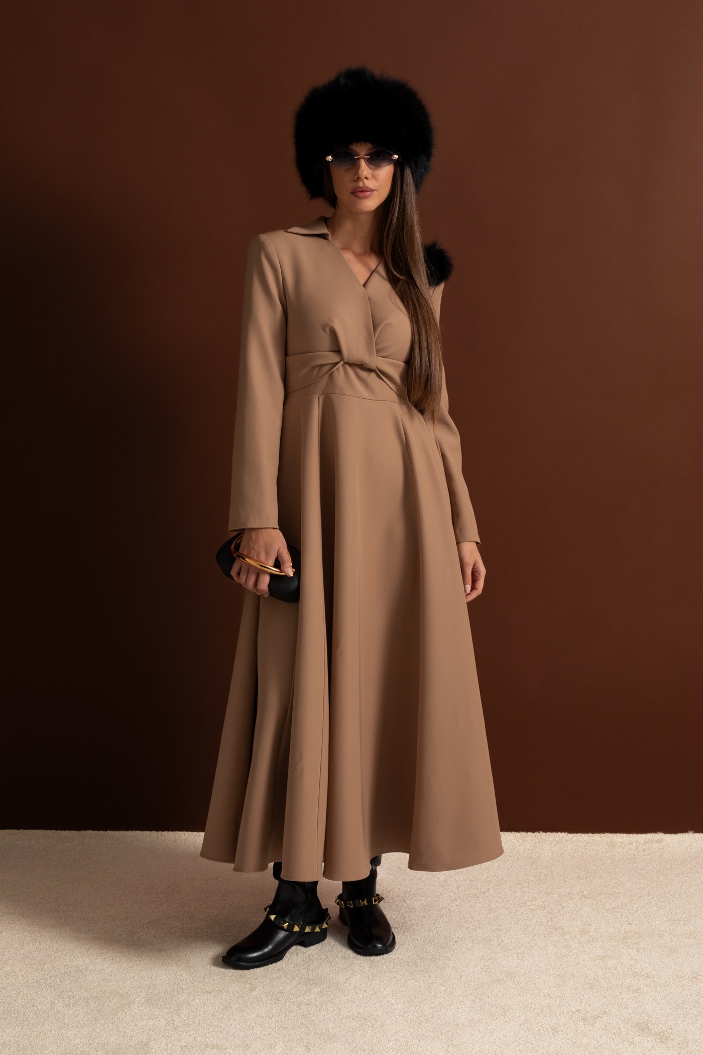 Long Sleeve Dress With Knotted Waist Detail – Camel
