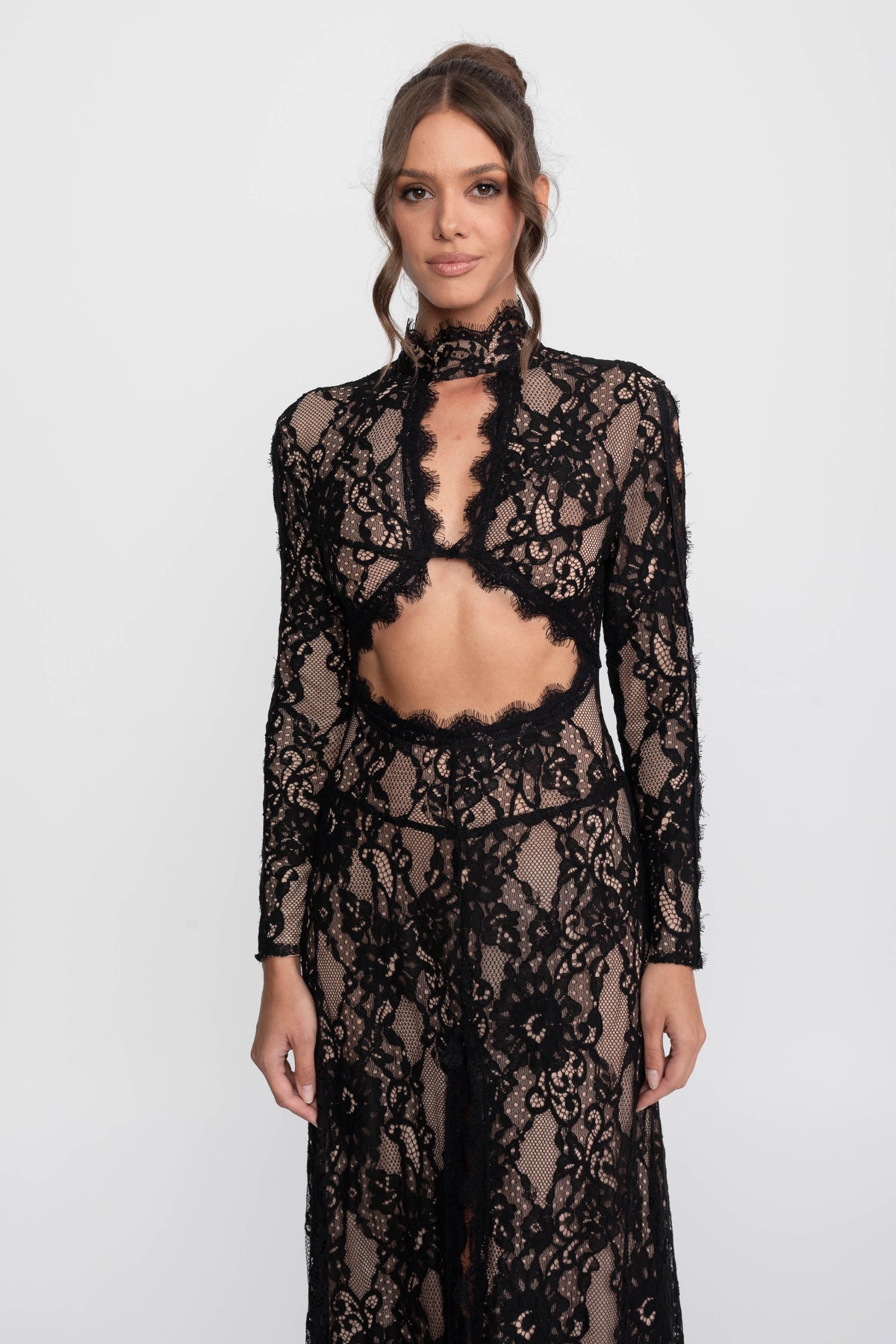 Elegantes Spitzenkleid mit hohem Kragen, Front-Ausschnitt und Schlitz - Schwarz