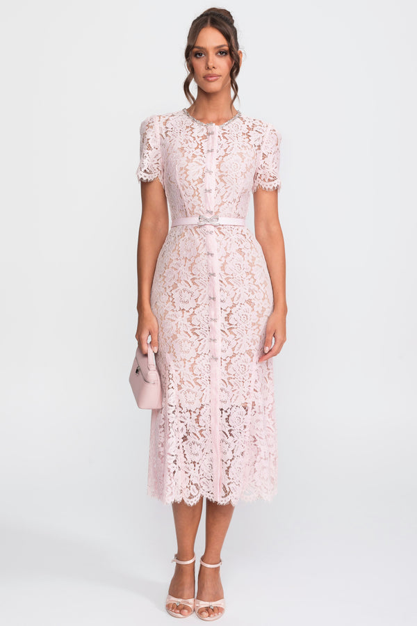 Elegantes, figurbetontes Kleid aus floraler Spitze mit Knopfdetail und gewelltem Saum - Blush Pink 