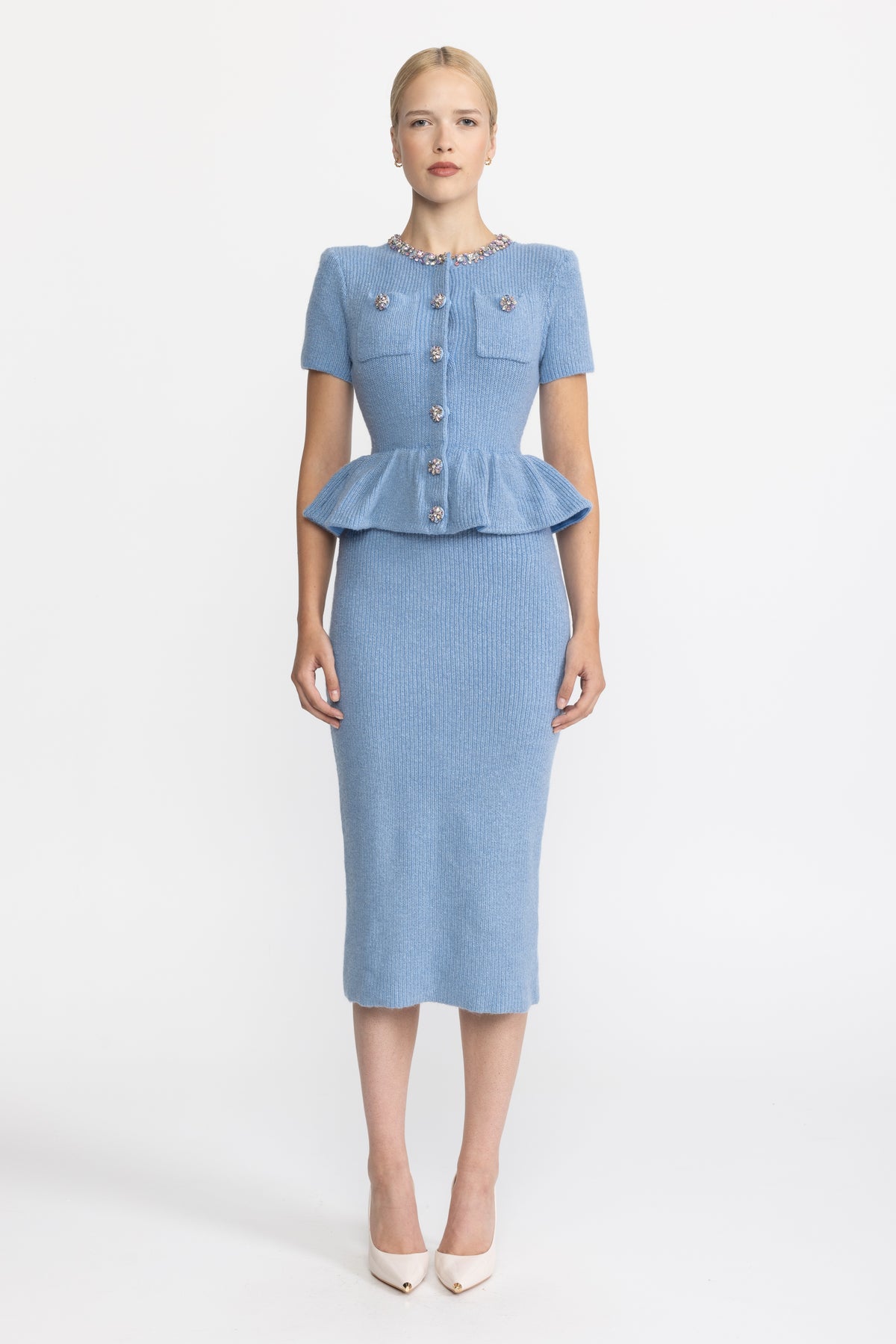 Midi-Strickkleid mit Kristallverzierung und Schößchen - Hellblau 