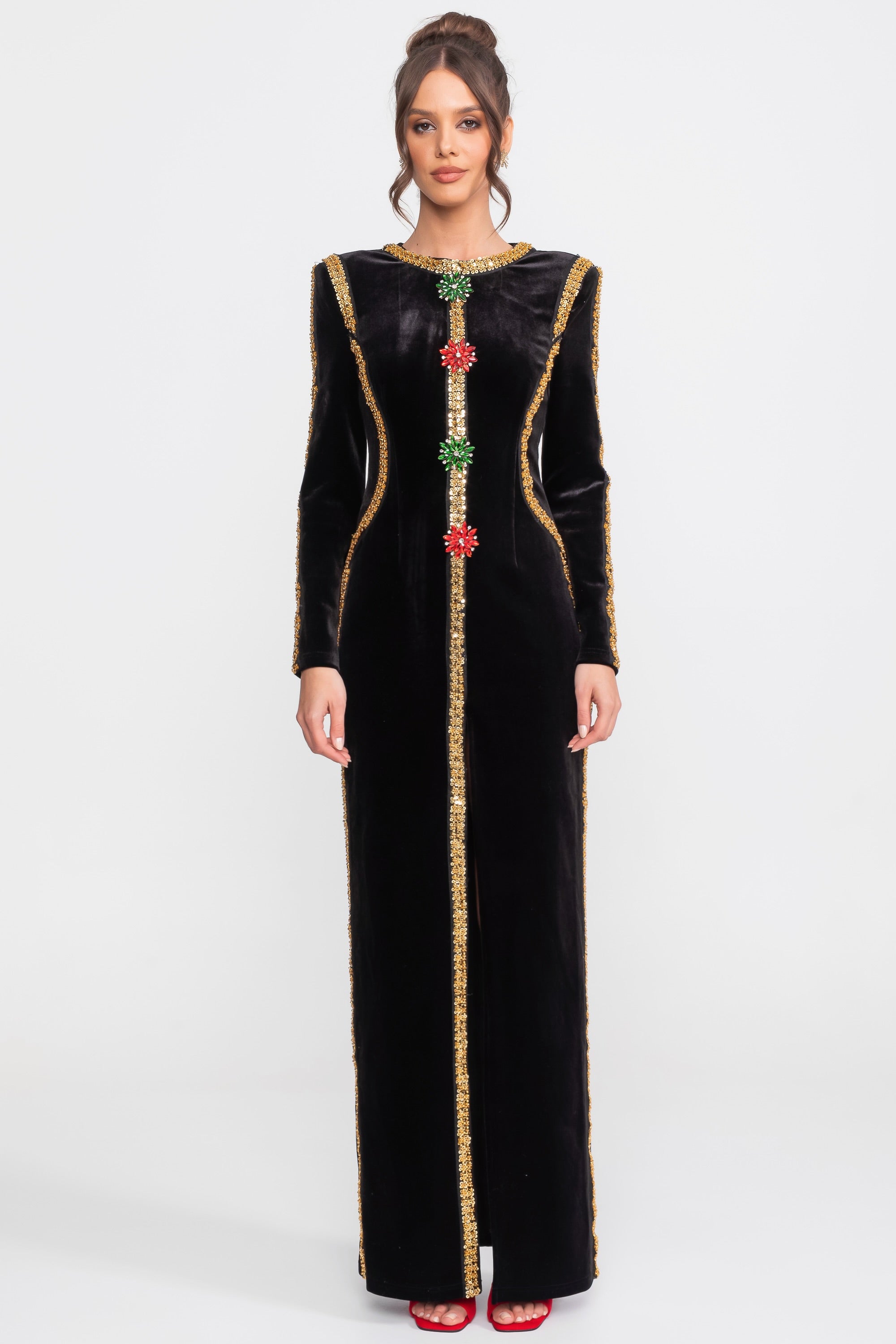 Maxikleid aus Samt mit goldener Paillettenborte und Kristallbrosche-Detail – Schwarz 