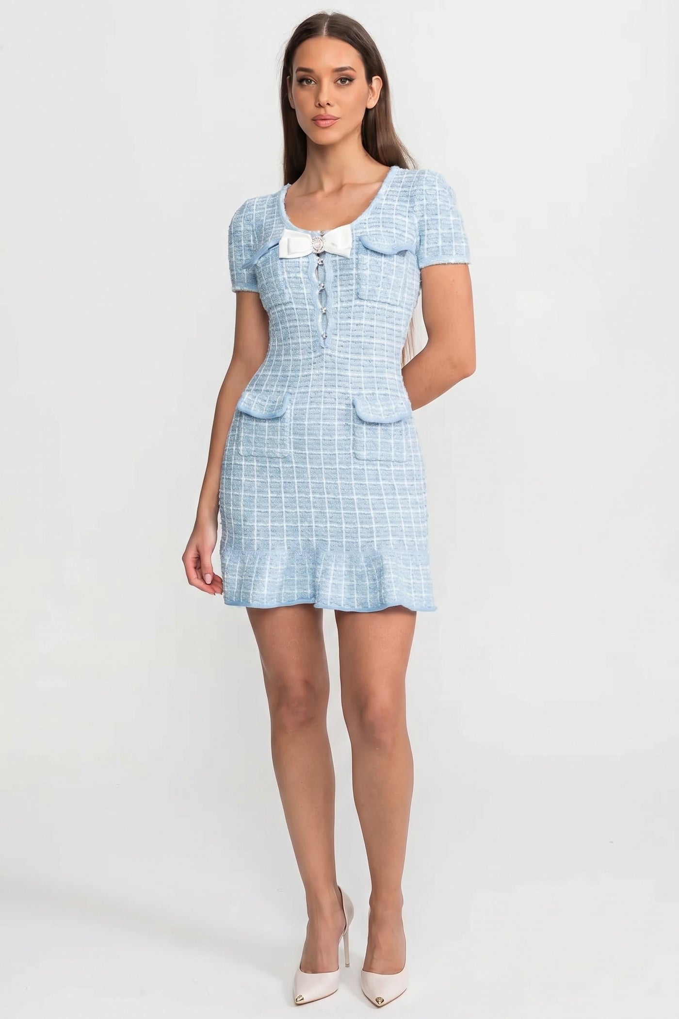 Texturiertes Tweed-Minikleid mit Schleifendetail – baby blue 