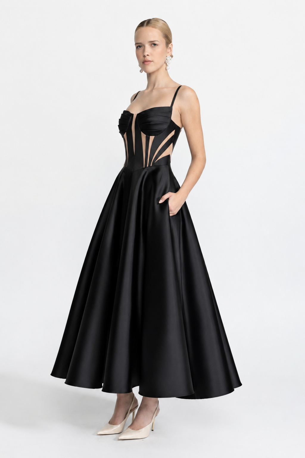 Satin-Corsagenkleid mit transparenten Einsätzen in Midi-Länge - Schwarz 