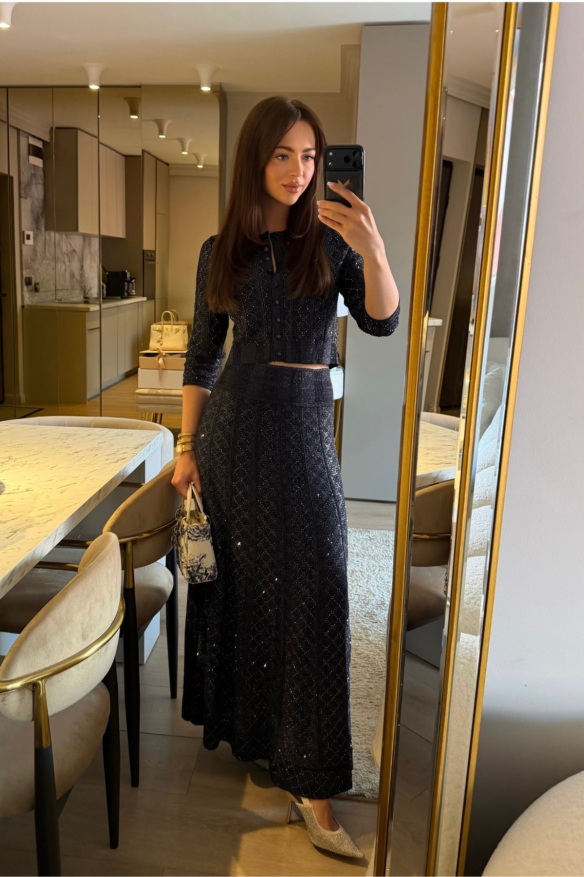 Langärmliges Co-Ord-Set aus Spitze mit Rautenmuster und Maxirock - Navy 