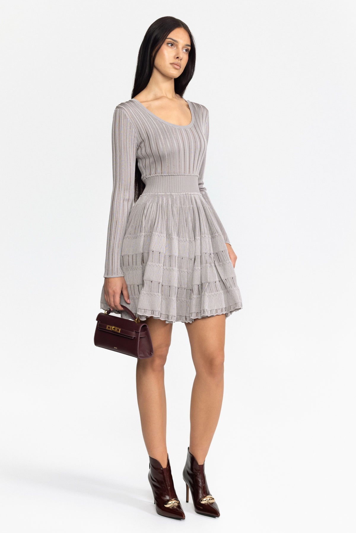 Skater-Minikleid aus Ladder Knit mit U-Ausschnitt - Grau 
