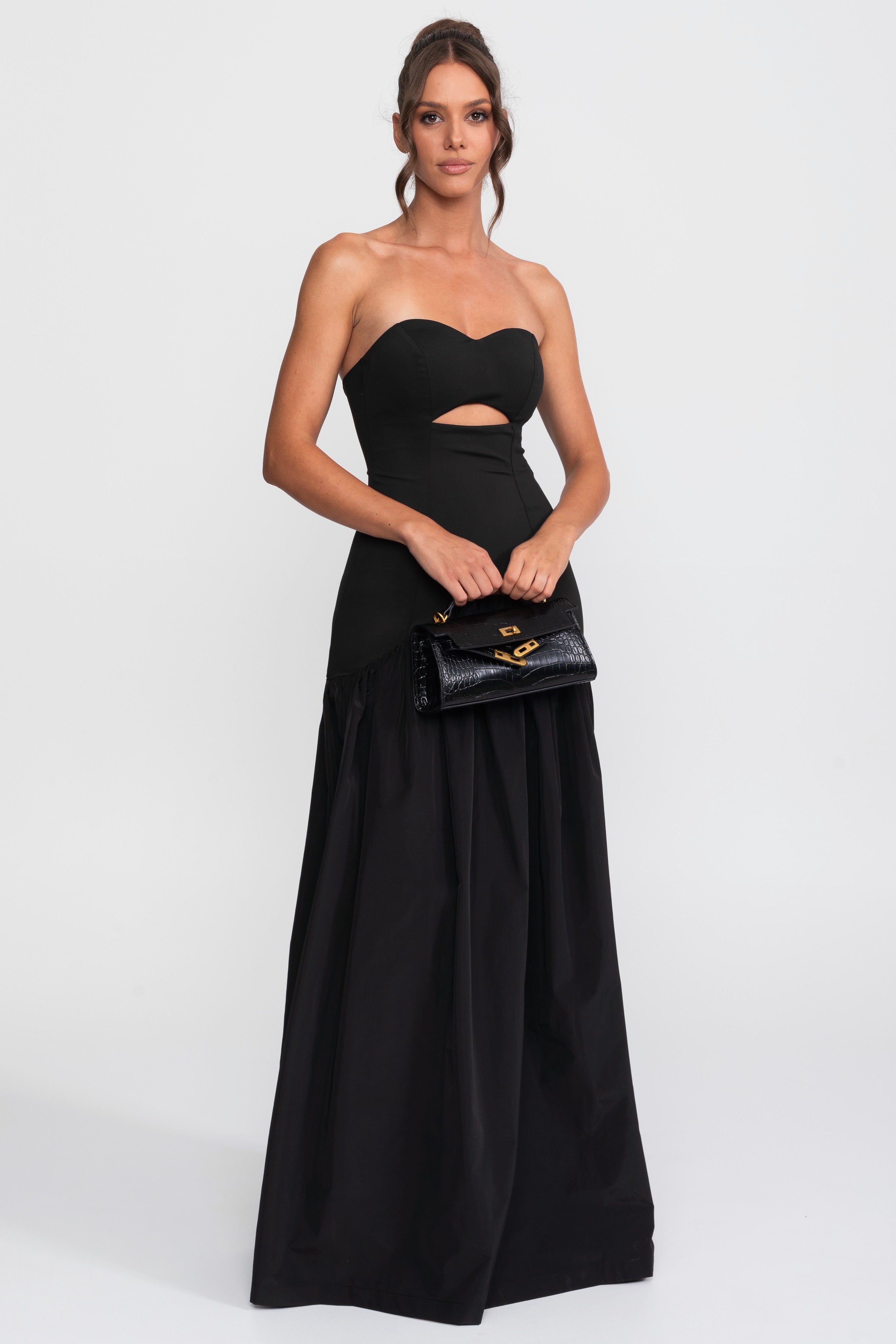 Ausschnitt-Sweetheart-Kleid mit tiefer Taille und gerafftem Rock - Schwarz 