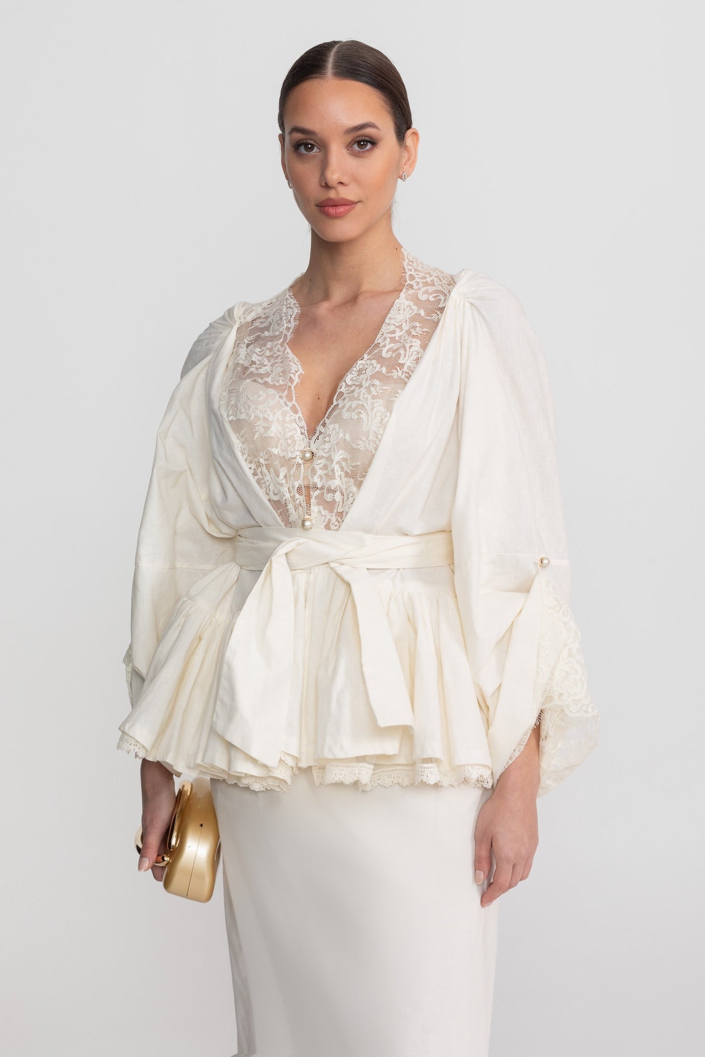 Tailliertes Peplum-Co-Ord-Set mit Spitzeneinsätzen - Ivoire 