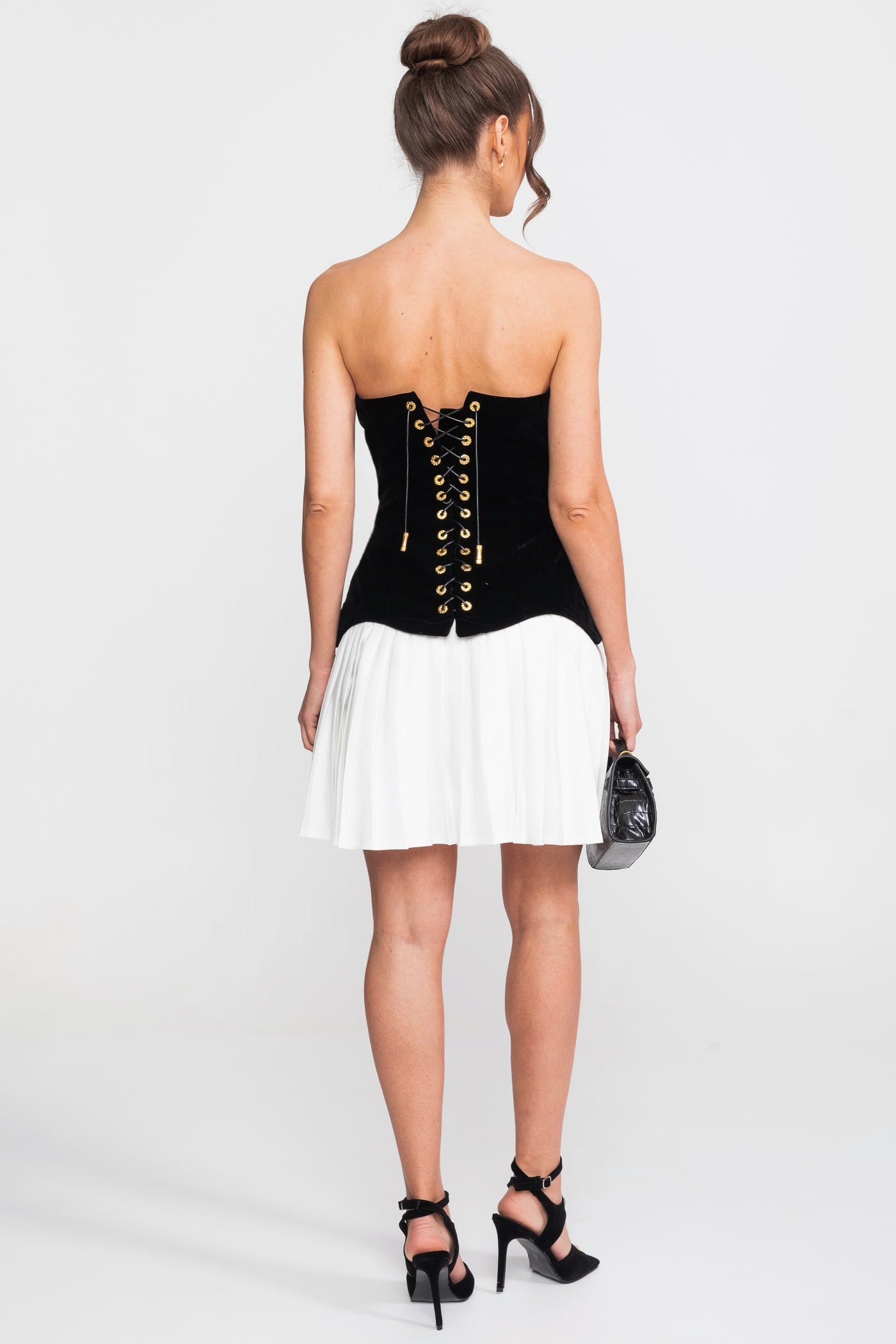 Schulterfreies Samt-Minikleid mit kontrastierendem Faltenrock - Schwarz 