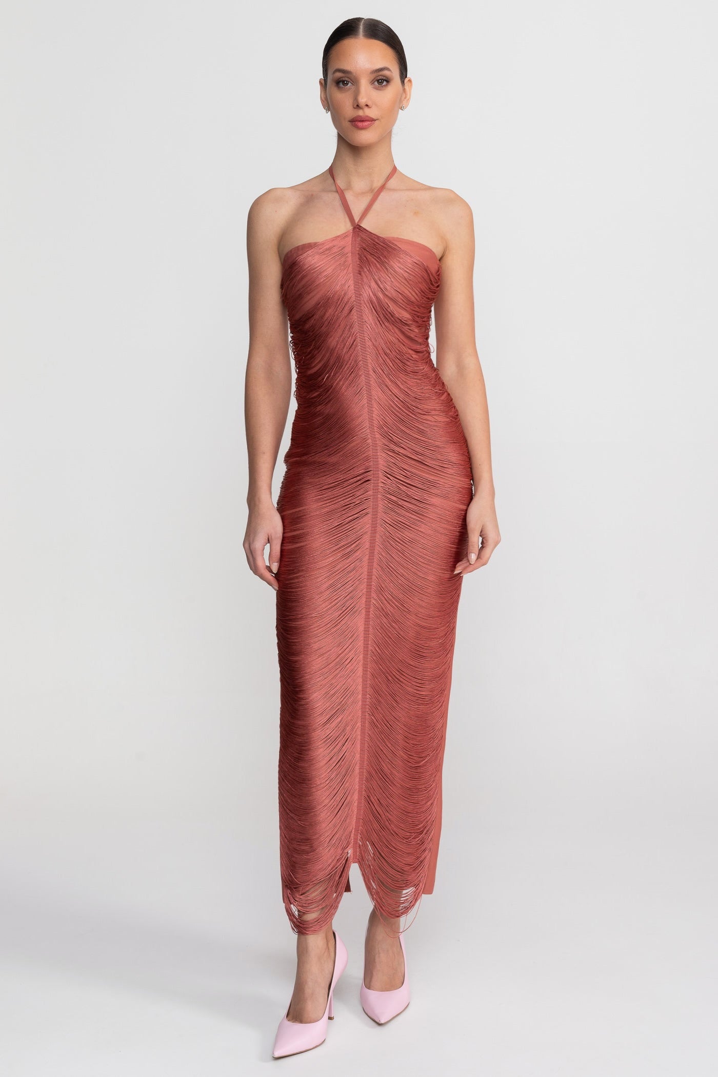 Halter-Neck-Midikleid mit durchgehend plissierter Textur – Hellbraun 