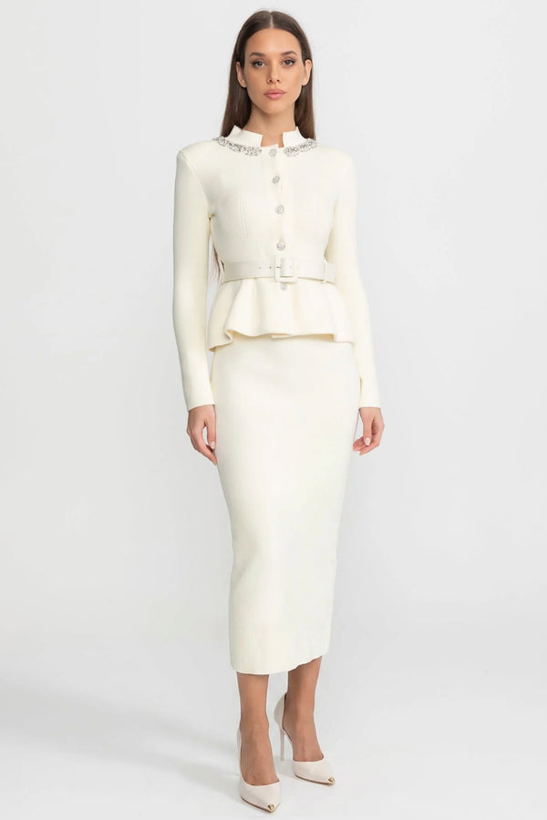 Midikleid mit Peplum-Taille und Kristallkragen – Ivoire 