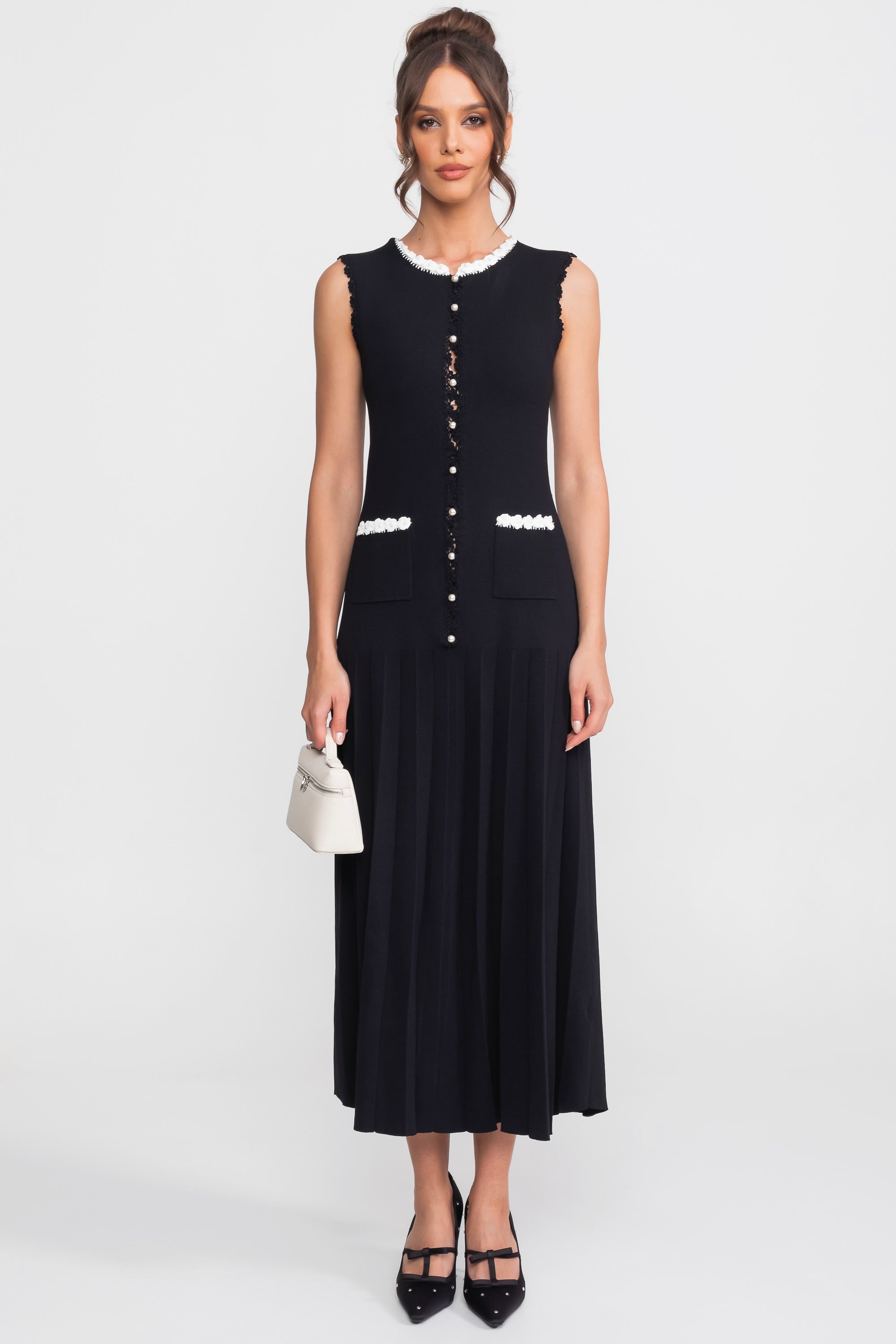 Ärmelloses Midikleid mit Perlenbesatz - Schwarz 