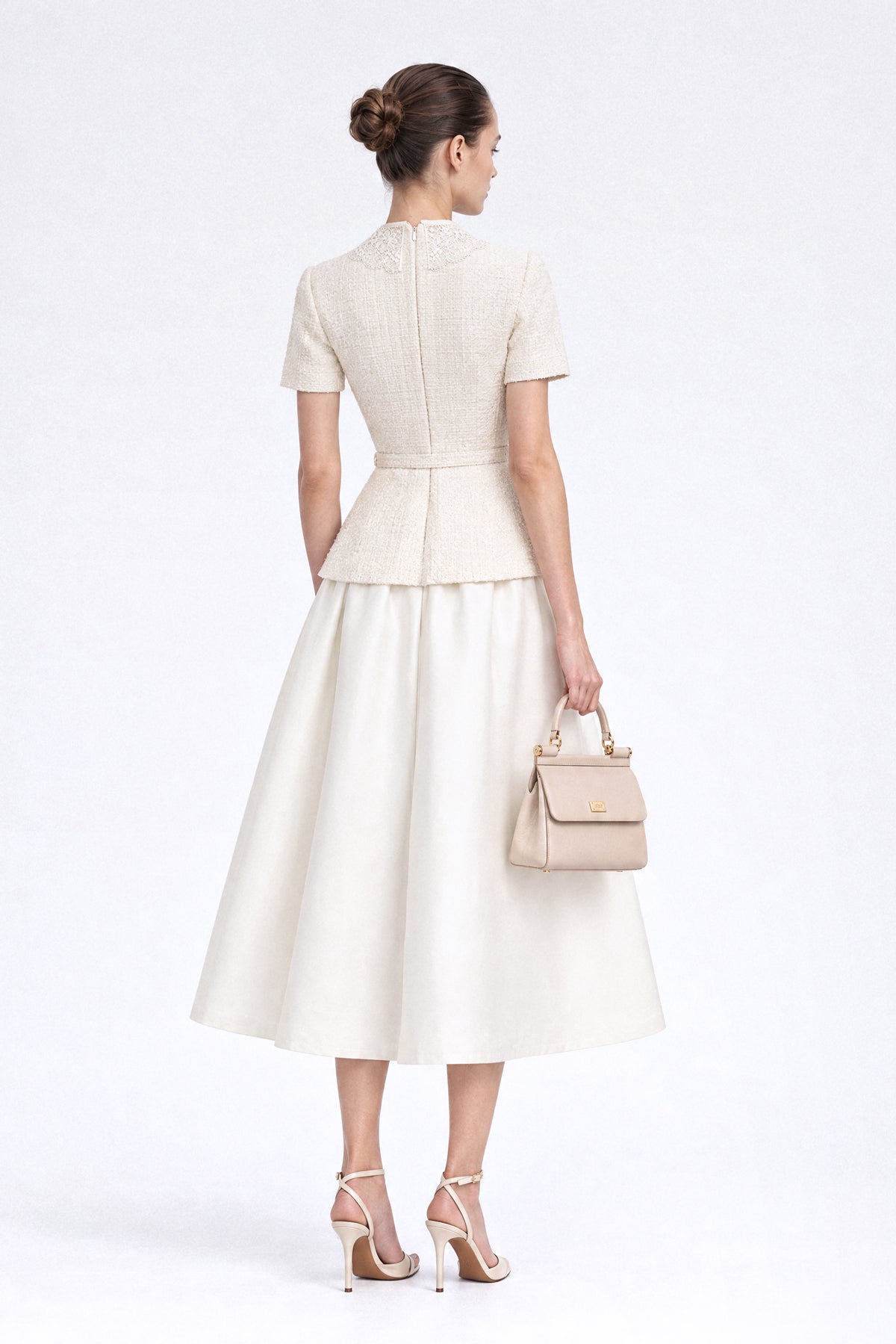 Tweed-Peplum-Midi-Kleid mit Spitzenkragen - Ivoire 