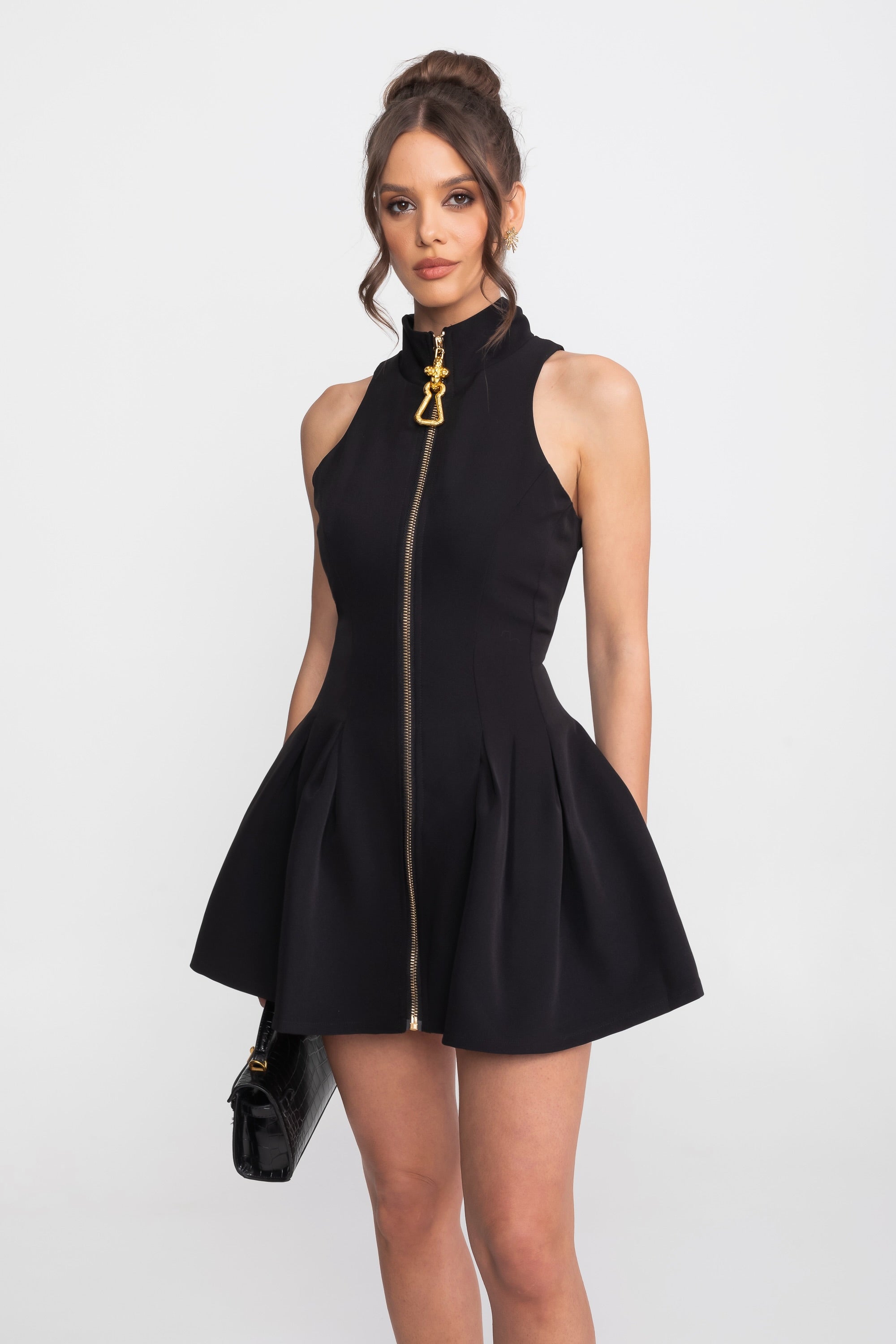 Ärmelloses Mini-Kleid mit goldenem Frontreißverschluss - Schwarz 