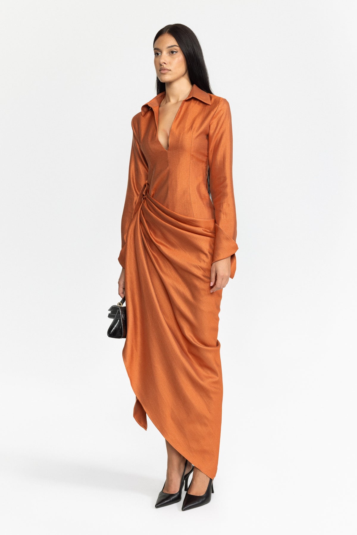 Maxikleid mit tiefem Ausschnitt, Drapierung und Wickeldesign - Burnt Orange 