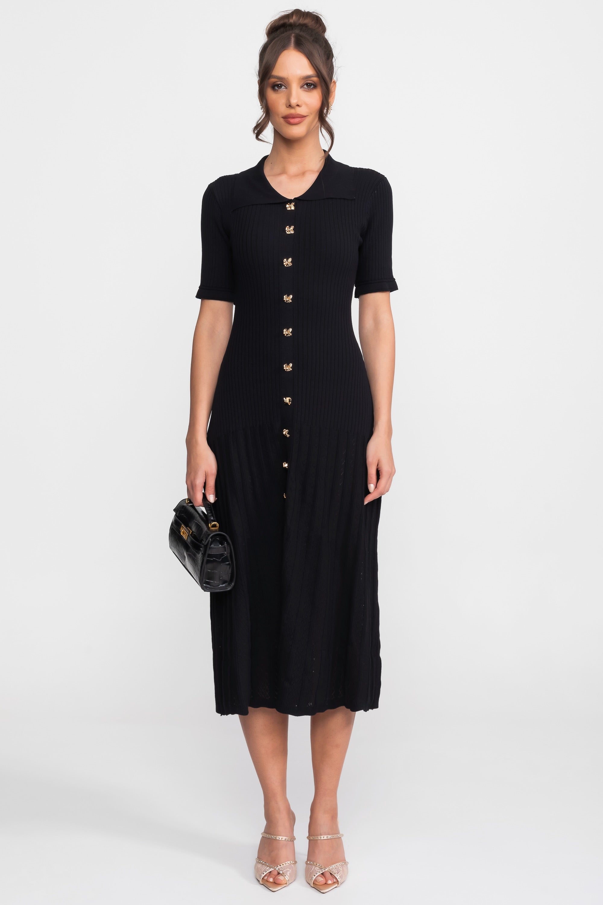 Geripptes Strick-Midikleid mit Peter-Pan-Kragen und plissiertem Rock - Schwarz 