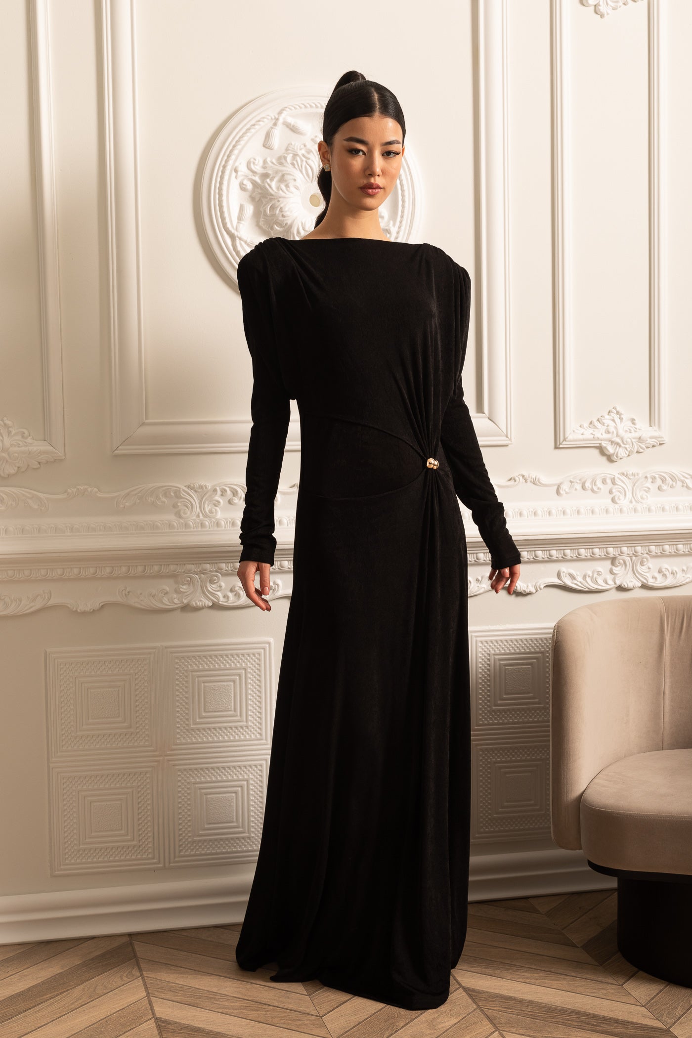 Elegant Long-Sleeved Layered Dress with Structured Shoulders - Black