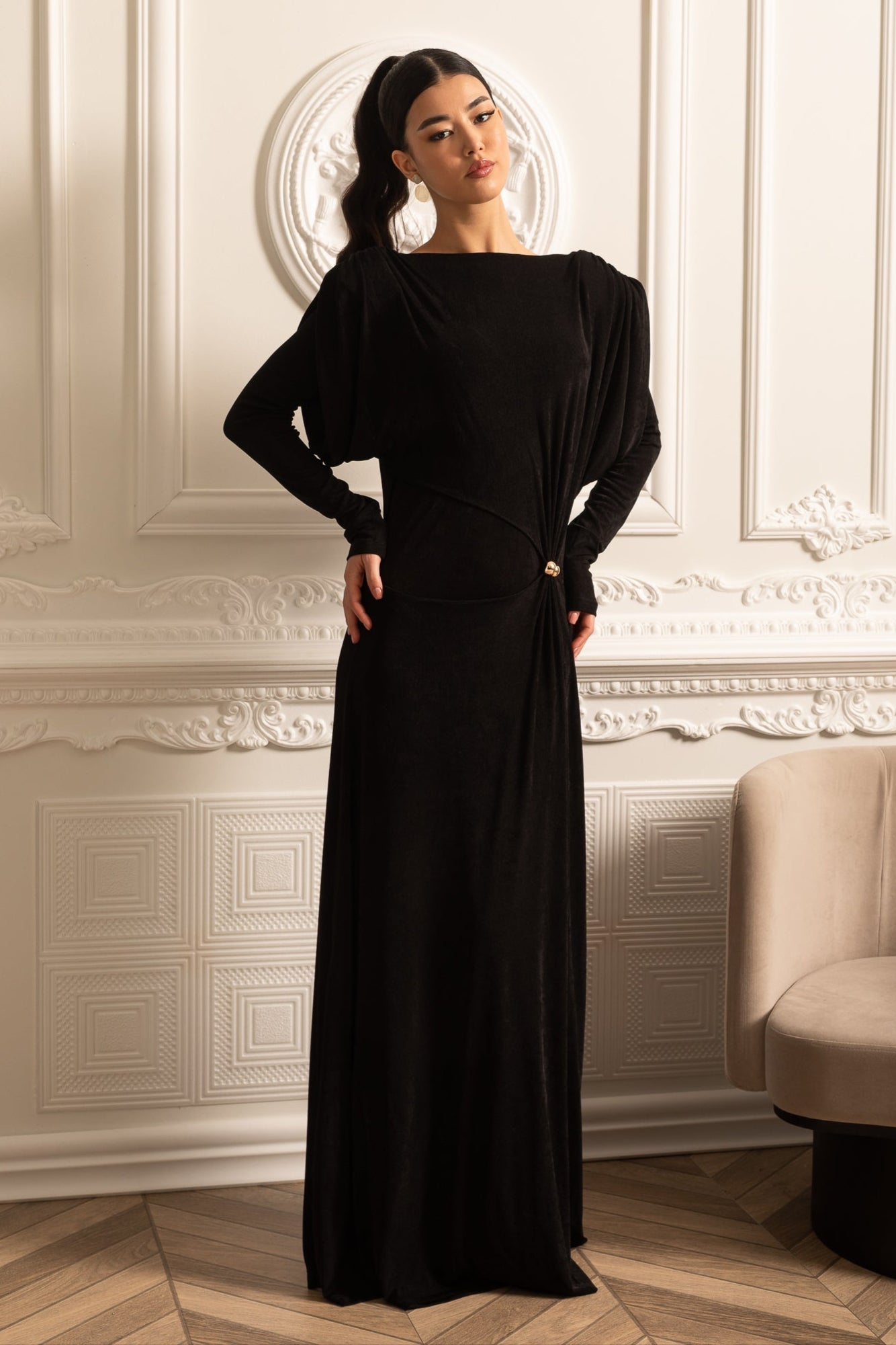 Elegant Long-Sleeved Layered Dress with Structured Shoulders - Black