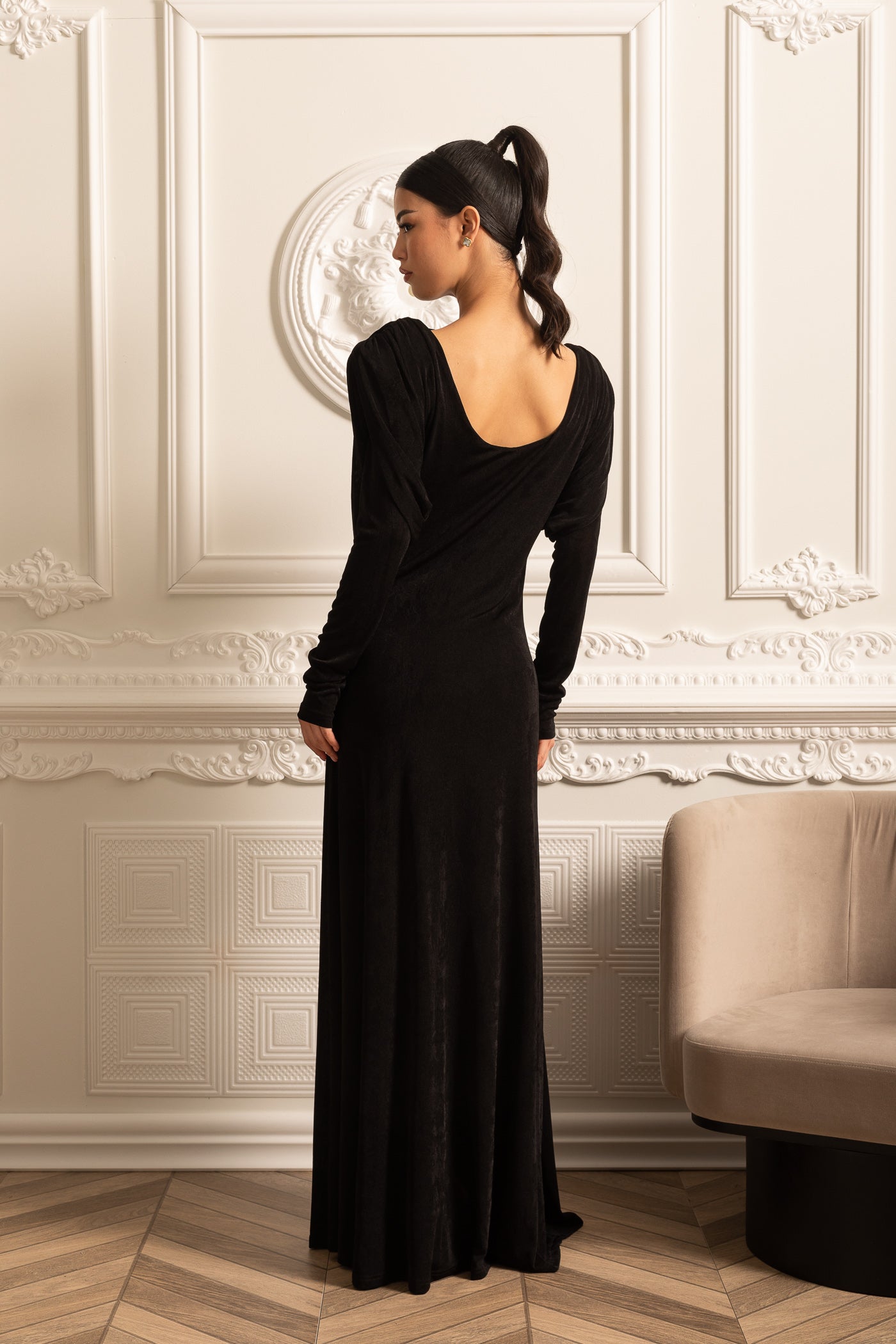 Elegant Long-Sleeved Layered Dress with Structured Shoulders - Black