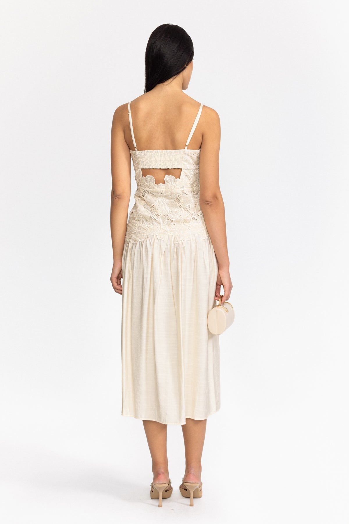 Midi-Kleid mit floraler Applikation und Taillenansatz auf der Hüfte - Off-White 