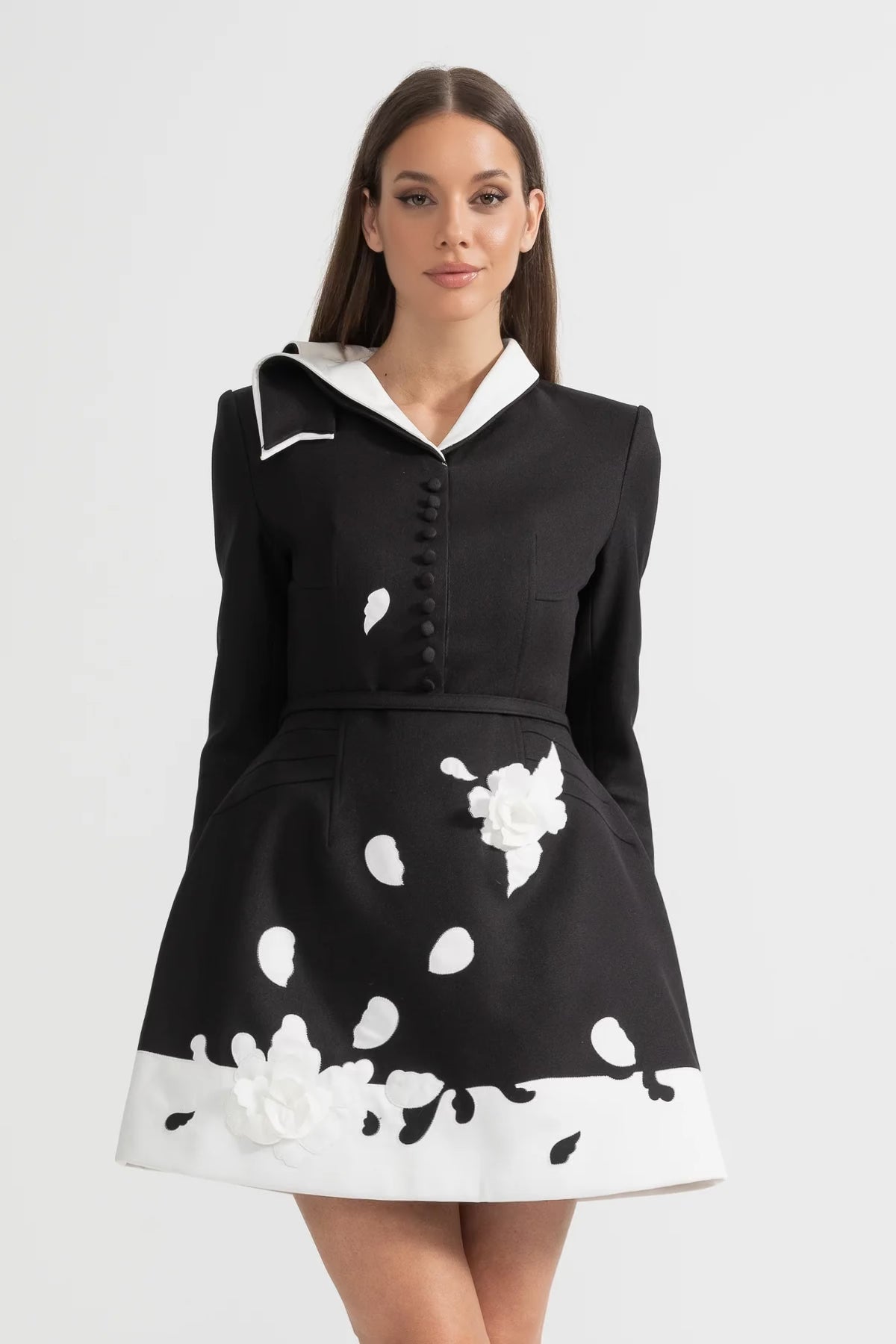 Floral Embellished Dress With Contrasting White Collar And Decorative Fabric Flowers - Black