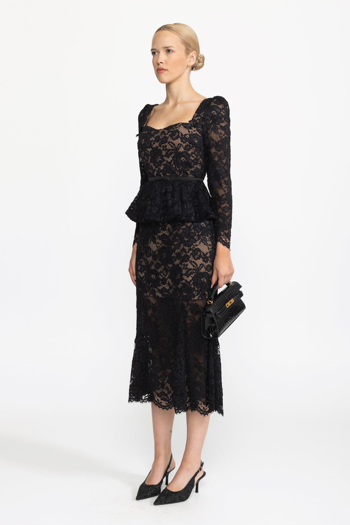 Peplum-Midikleid aus Spitze mit herzförmigem Ausschnitt und Puffärmeln - Schwarz 
