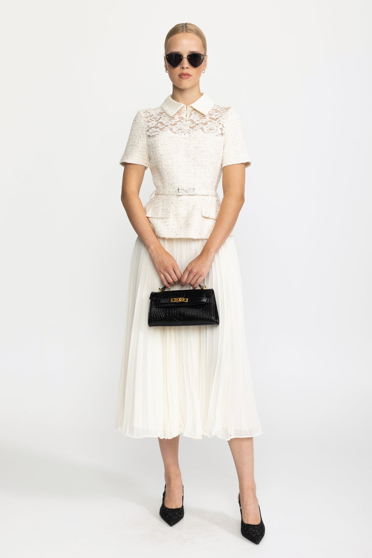 Tweed-Peplumkleid mit Spitzenpasse und plissiertem Rock - Ivoire 