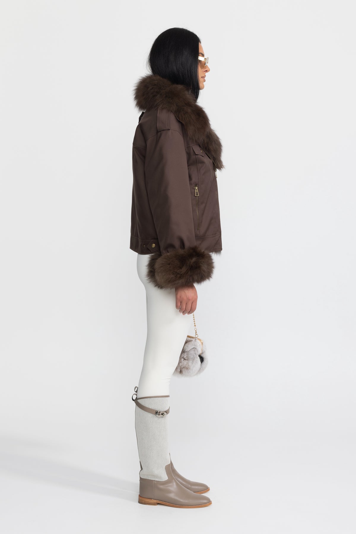 Daunenjacke im Utility-Stil mit Fuchspelzkragen und -manschetten - Chocolate 
