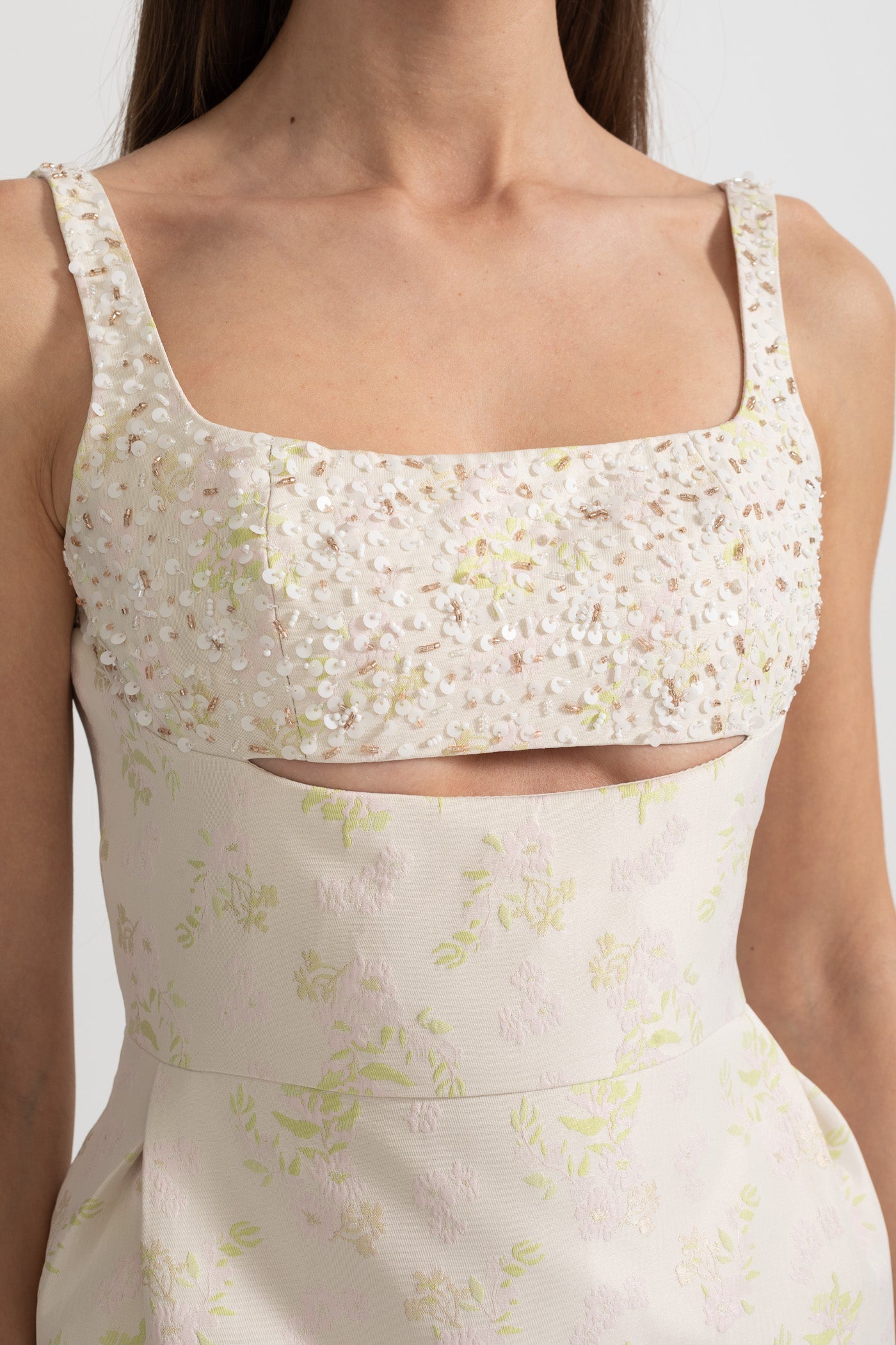 Sleeveless Midi Dress With Square Neckline, Subtle Floral Pattern And Front Cutout - Ivoire