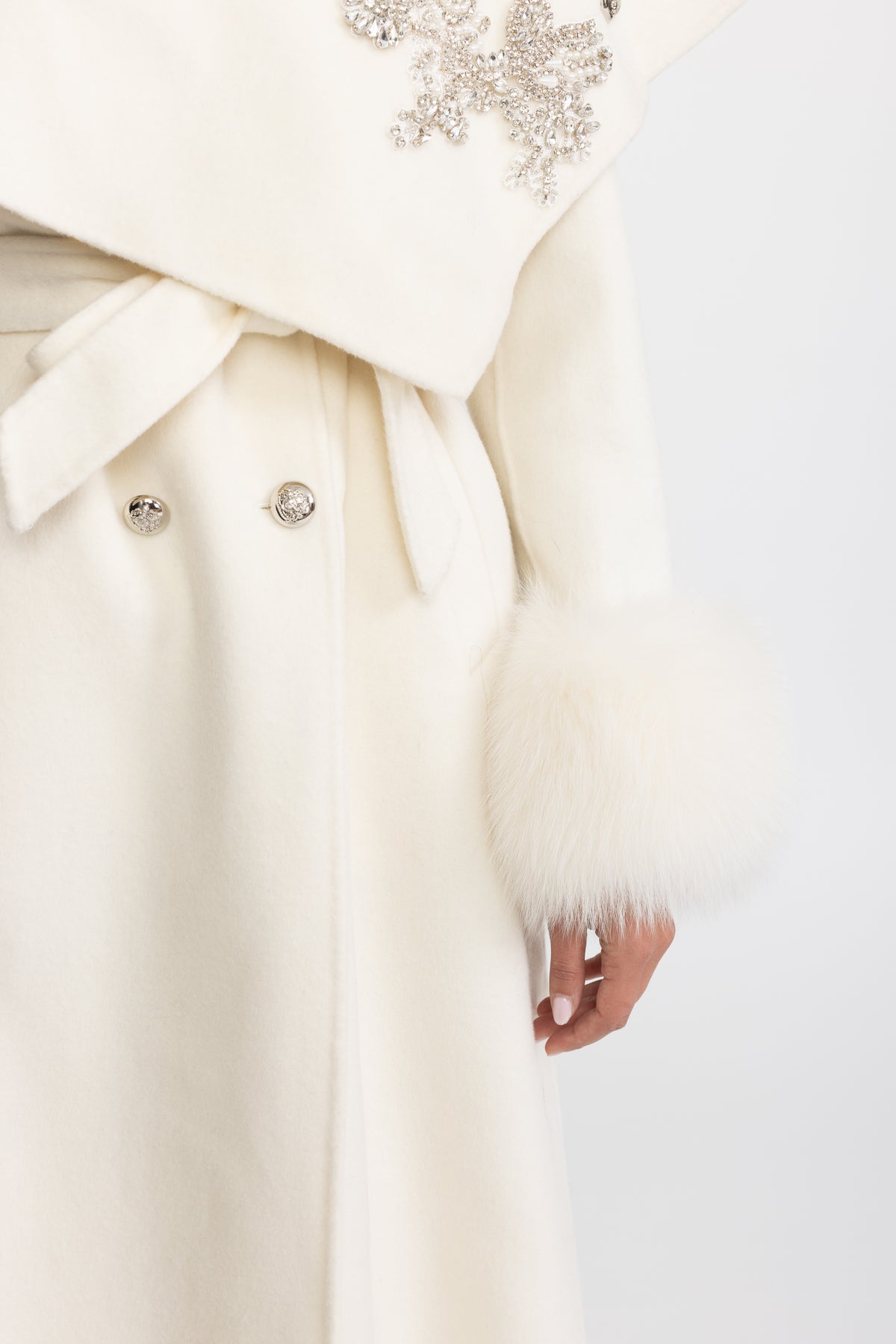 Embellished Capelet Wool Coat with Fox Fur Cuffs - Ivoire