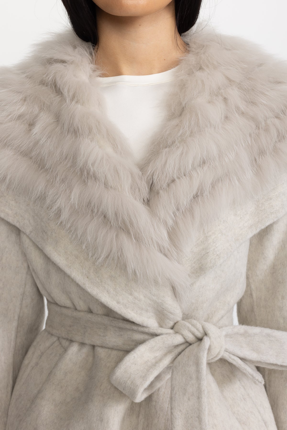 Wool Coat with Oversized Fur Collar And Belt - Light Grey