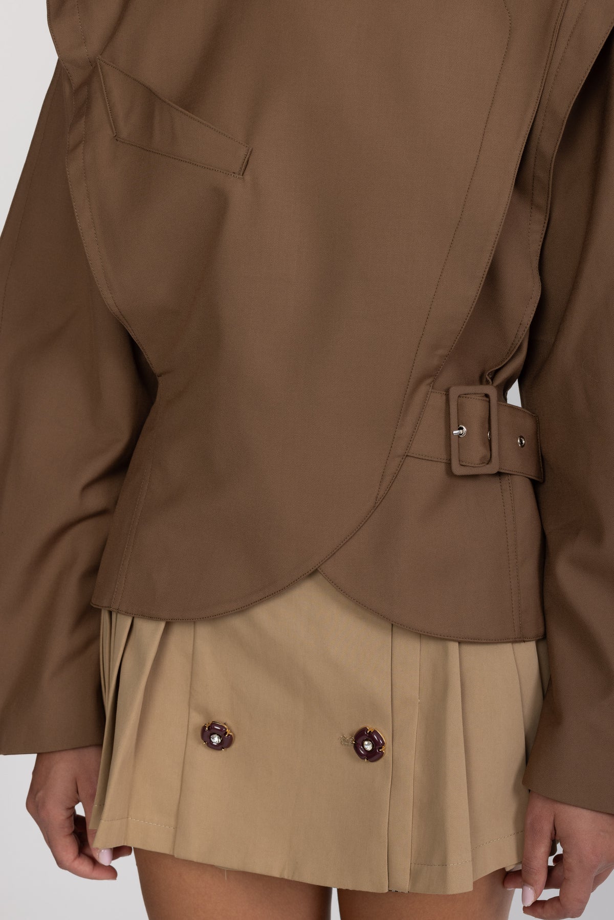 Wickeljacke mit strukturierten Ballonärmeln - Braun 