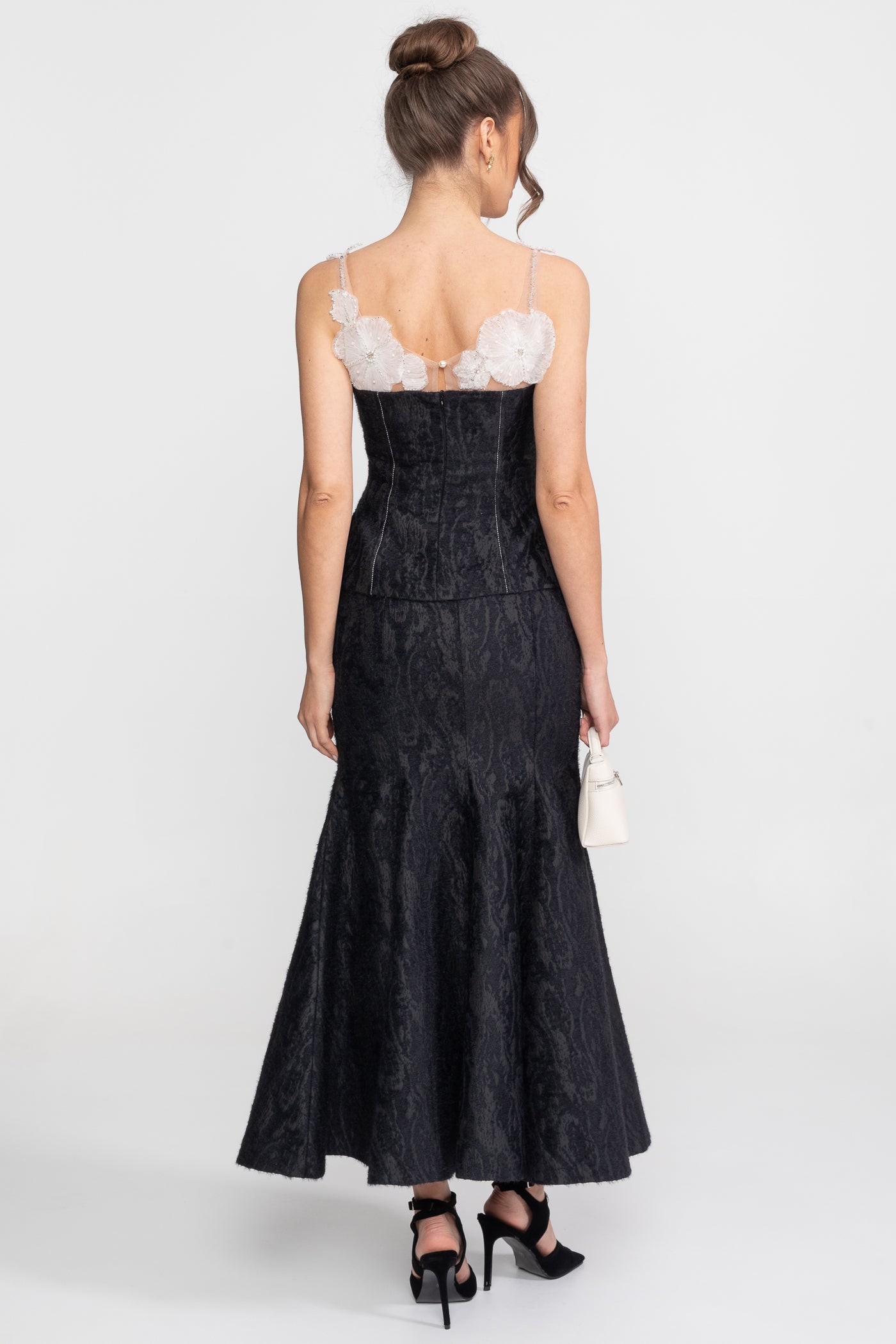 Jacquard-Maxiset mit transparenter floraler Halslinie und Peplum-Taille - Schwarz 