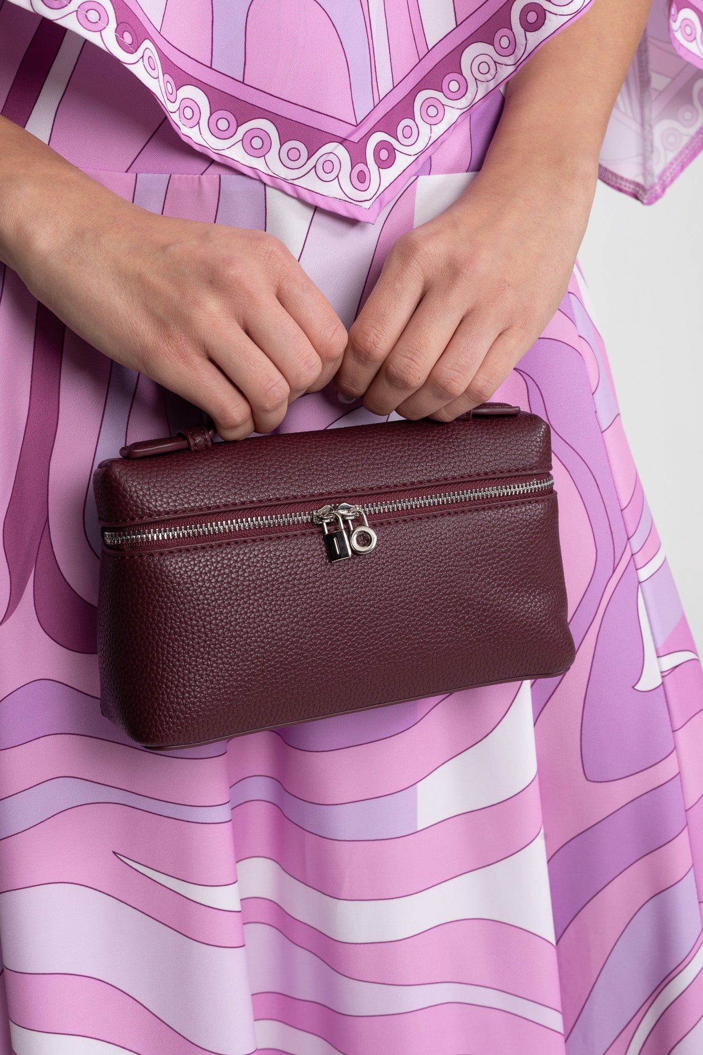 Structured Vanity Bag With Top Handle - Burgundy
