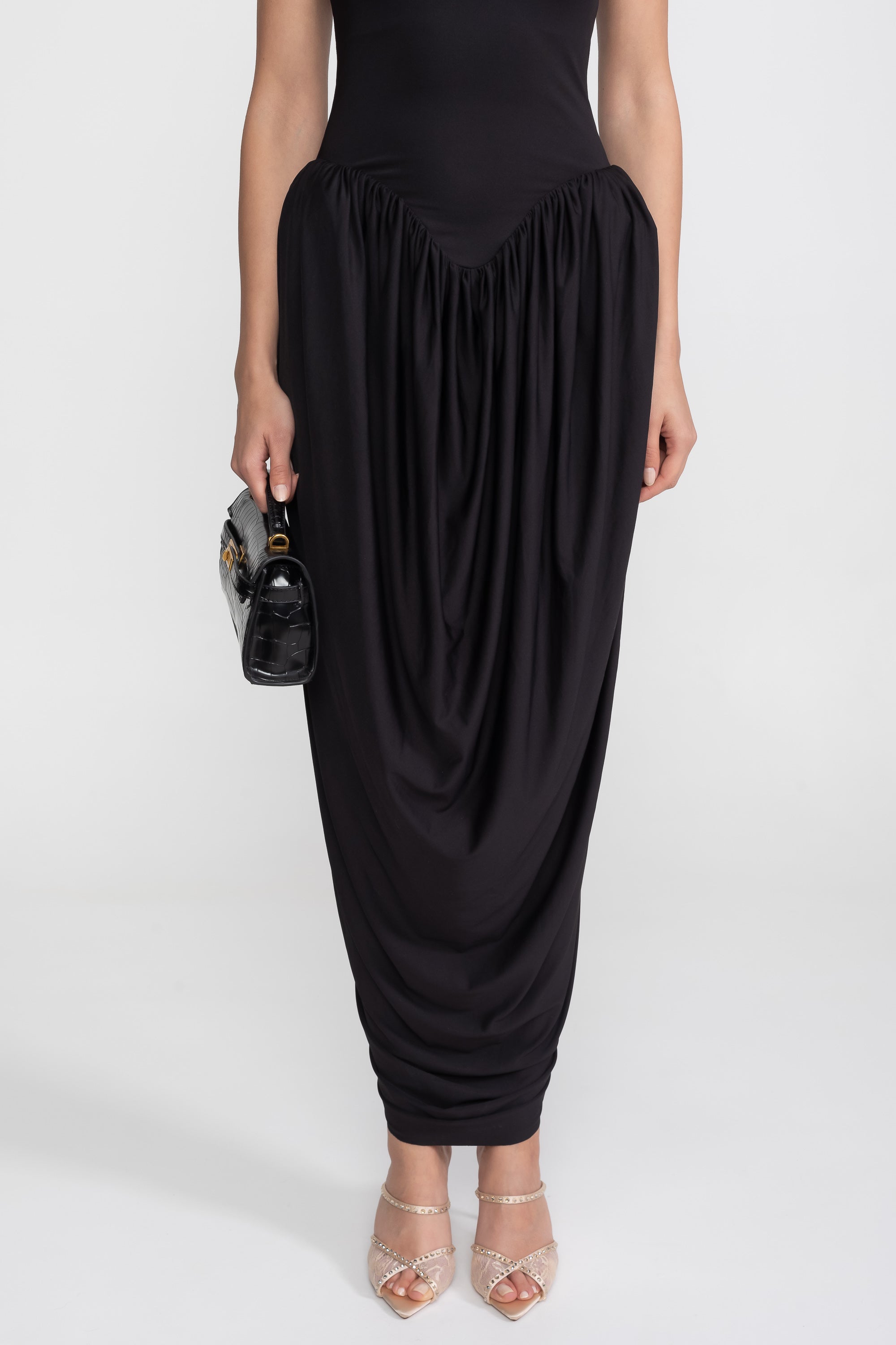 Maxikleid mit Neckholder und gerafftem Ballonrock - Schwarz 