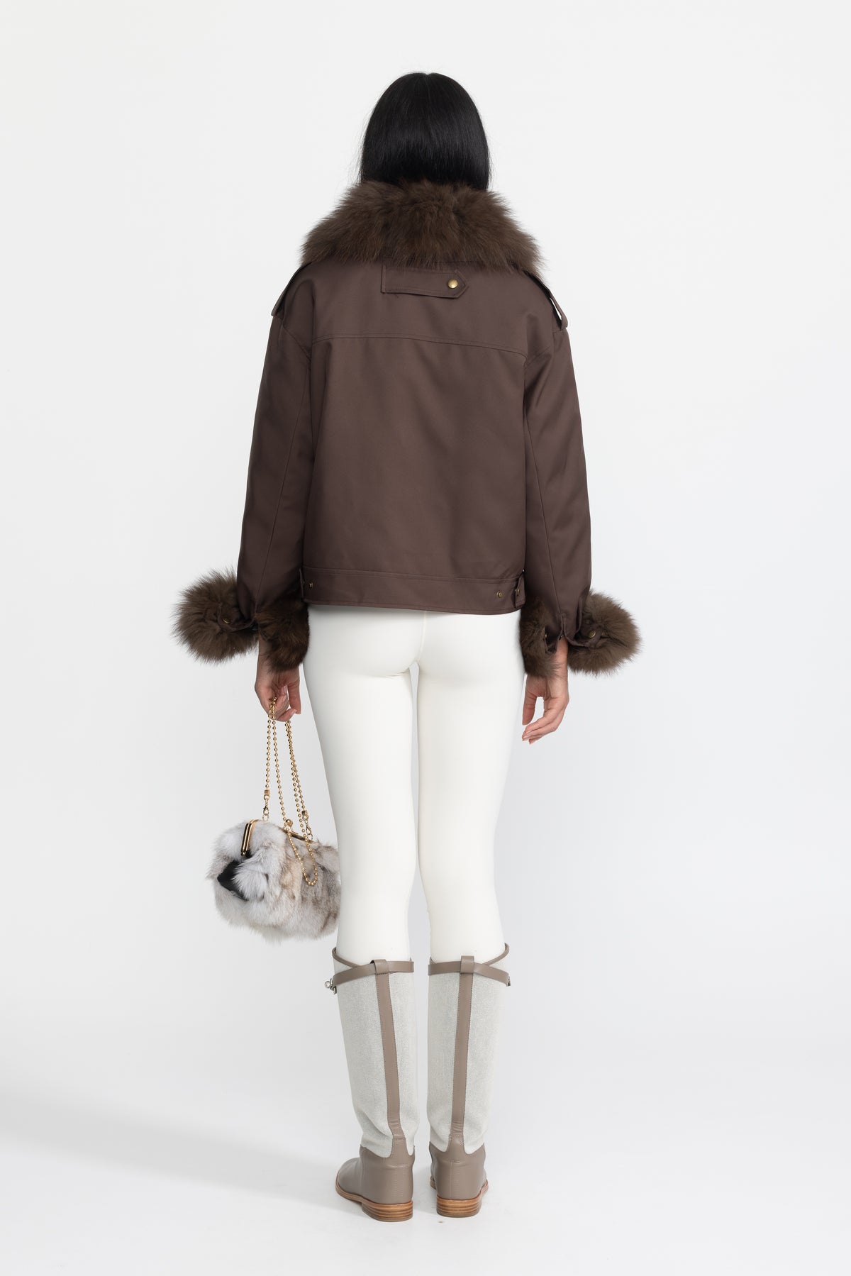 Daunenjacke im Utility-Stil mit Fuchspelzkragen und -manschetten - Chocolate 