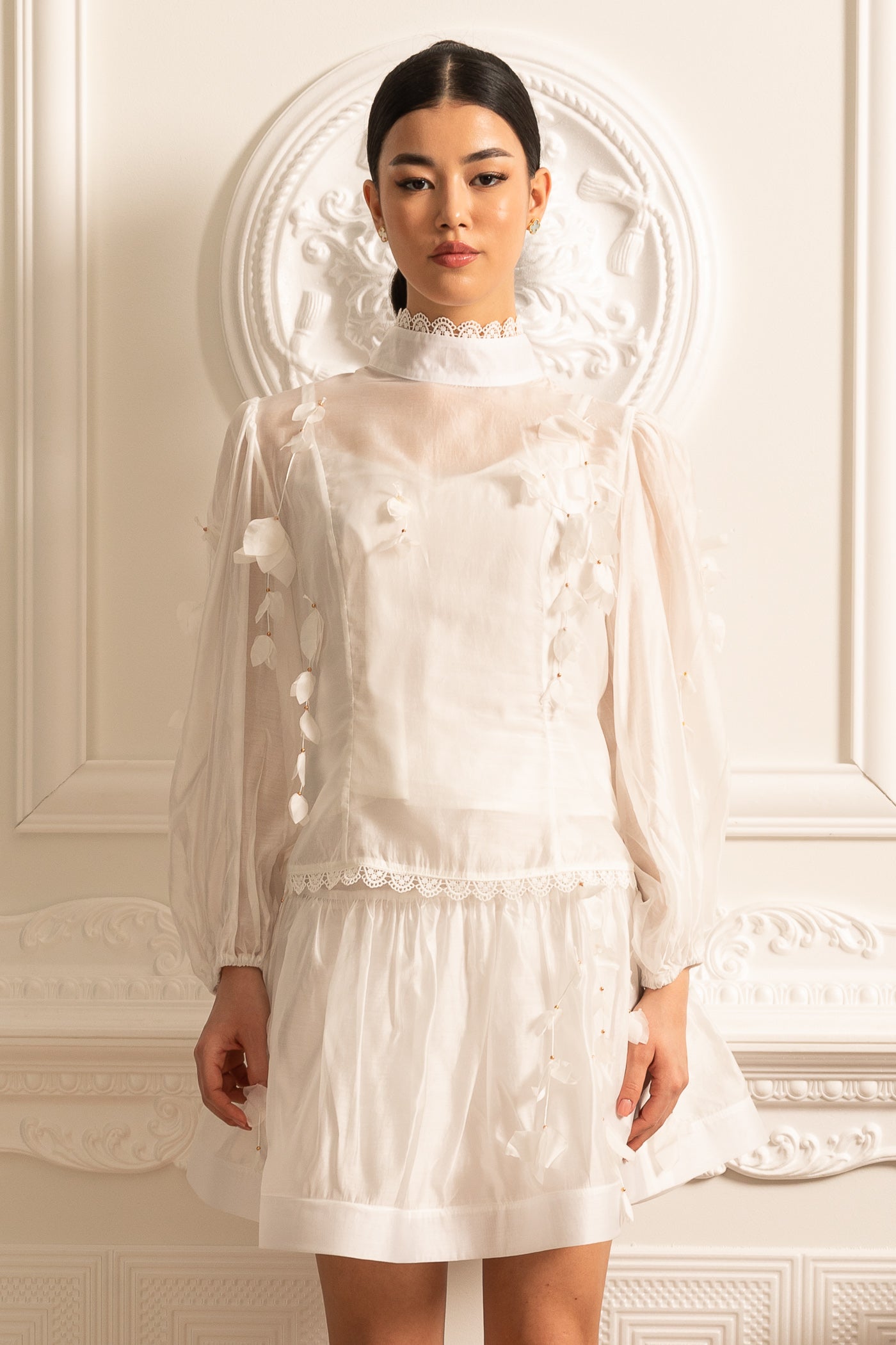 Elegantes Blumen-Kombi mit zarten Spitzenbesätzen - Weiß 