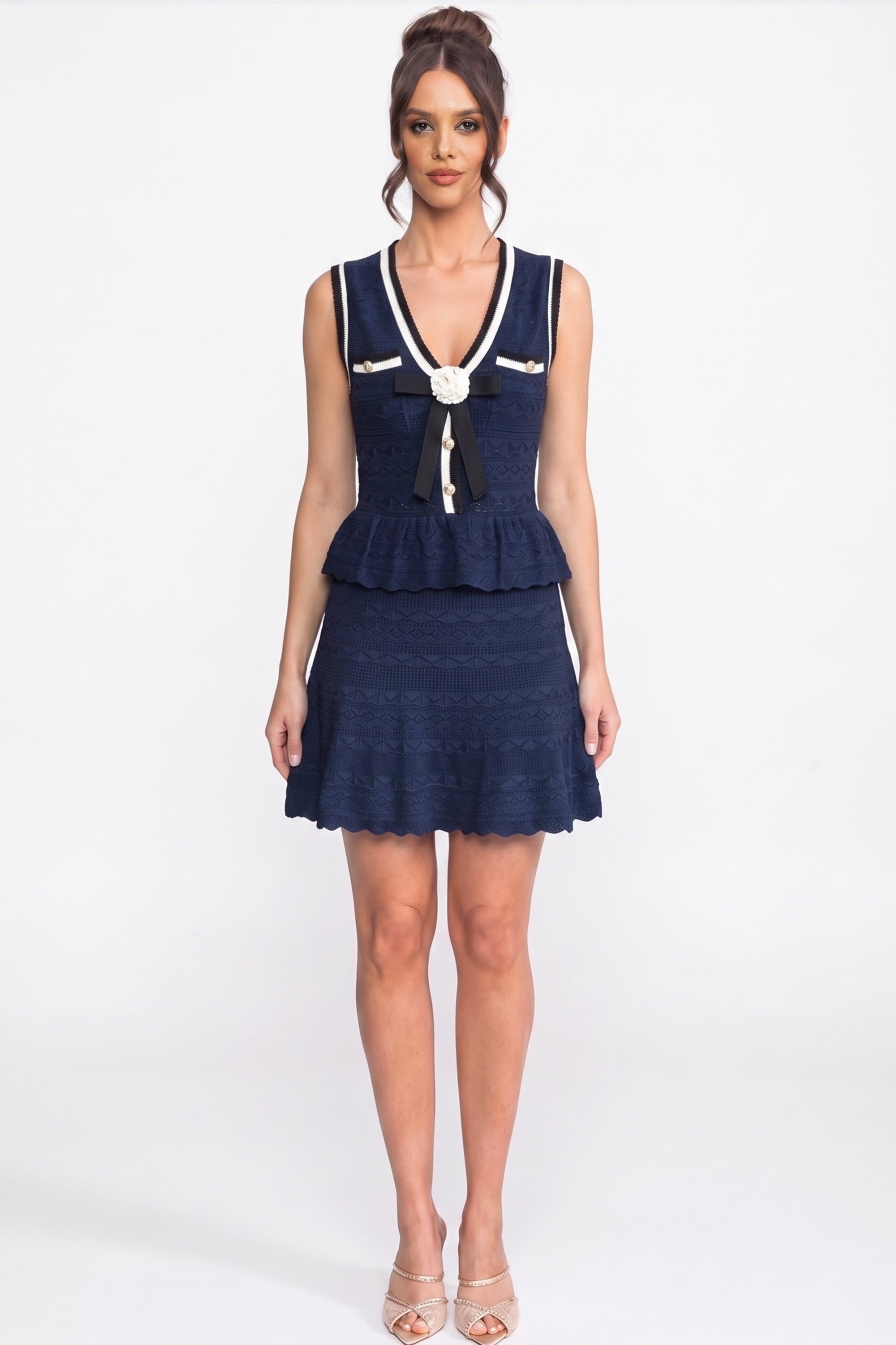 Peplum-Strick-Minikleid mit Kontrastbesatz und Schleife - Navy 