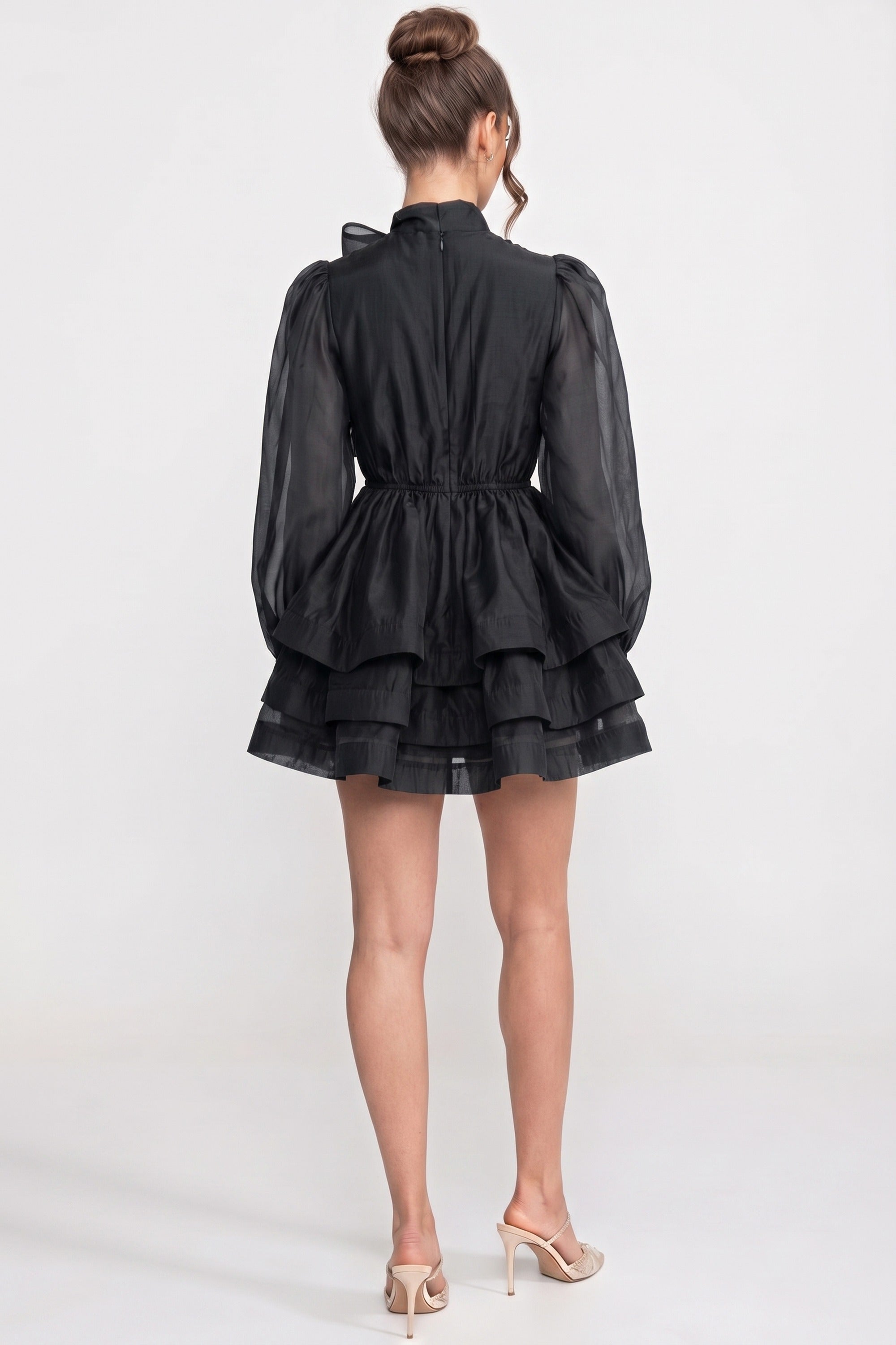 High-Neck-Minikleid mit Puffärmeln, gestuftem Rüschrock und Schleife - Schwarz 