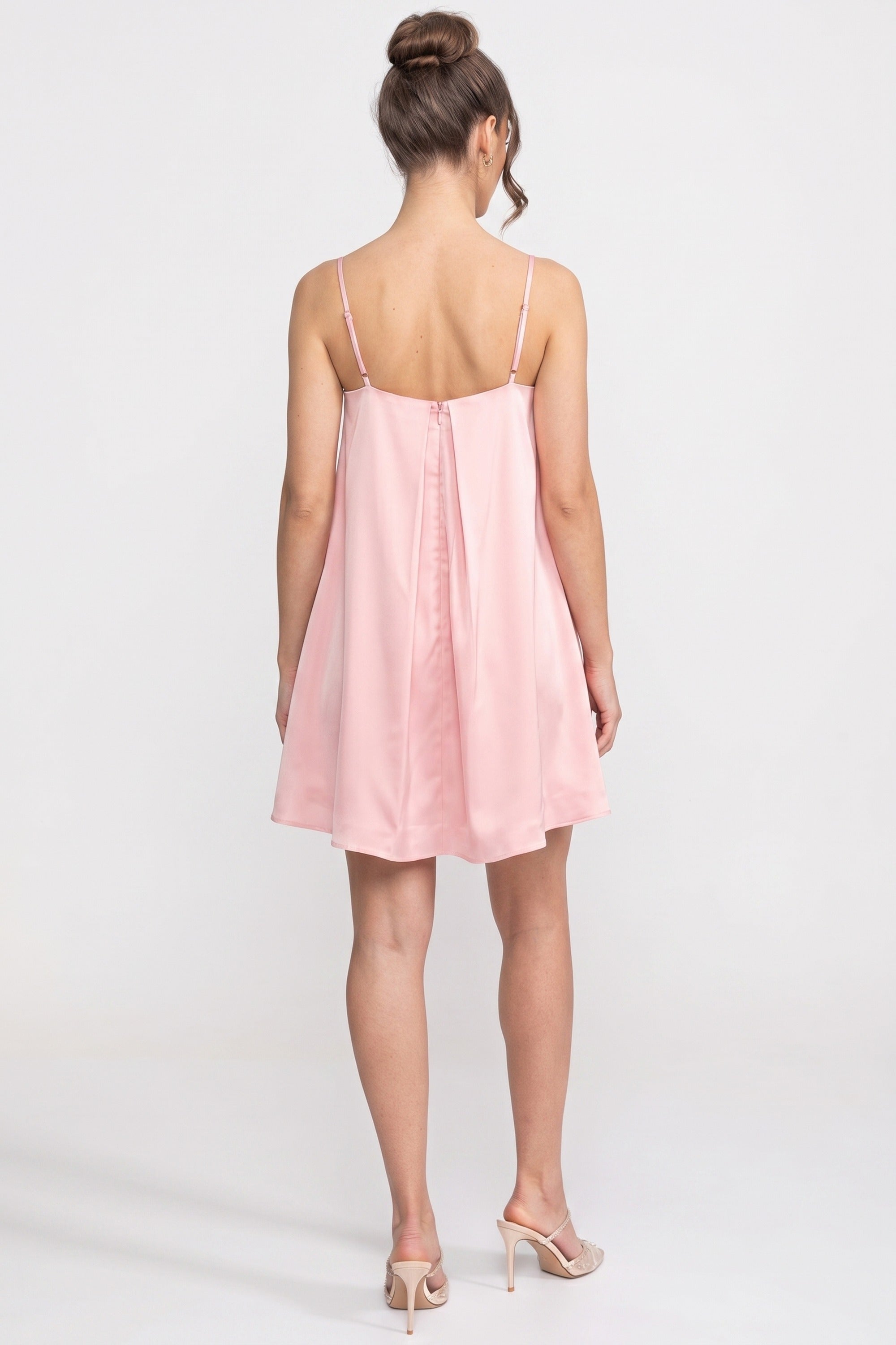Mini-Kleid mit Spaghettiträgern, 3D-Blütenapplikation und A-Linien-Rock - Pink 