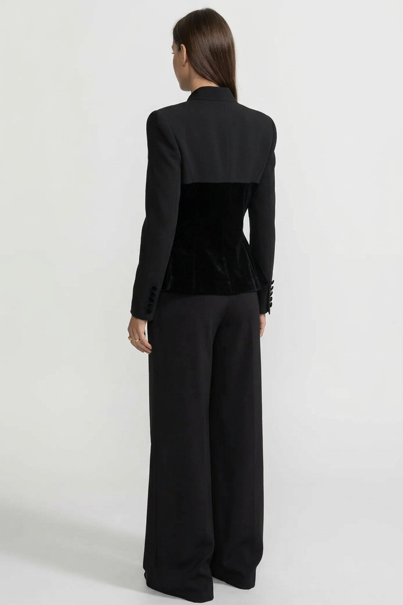 Maßgeschneiderter Blazer mit langen Ärmeln und samtigen Korsett-Style-Paneelen – Schwarz 