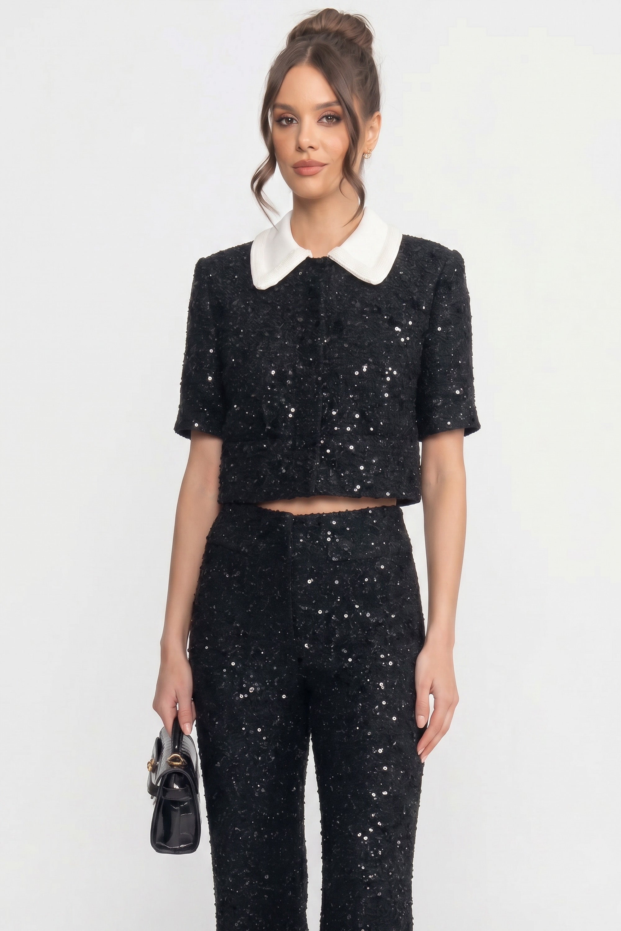 Kurzärmelige Tweed-Cropped-Jacke mit Kontrastkragen und Pailletten-Detail – Schwarz 