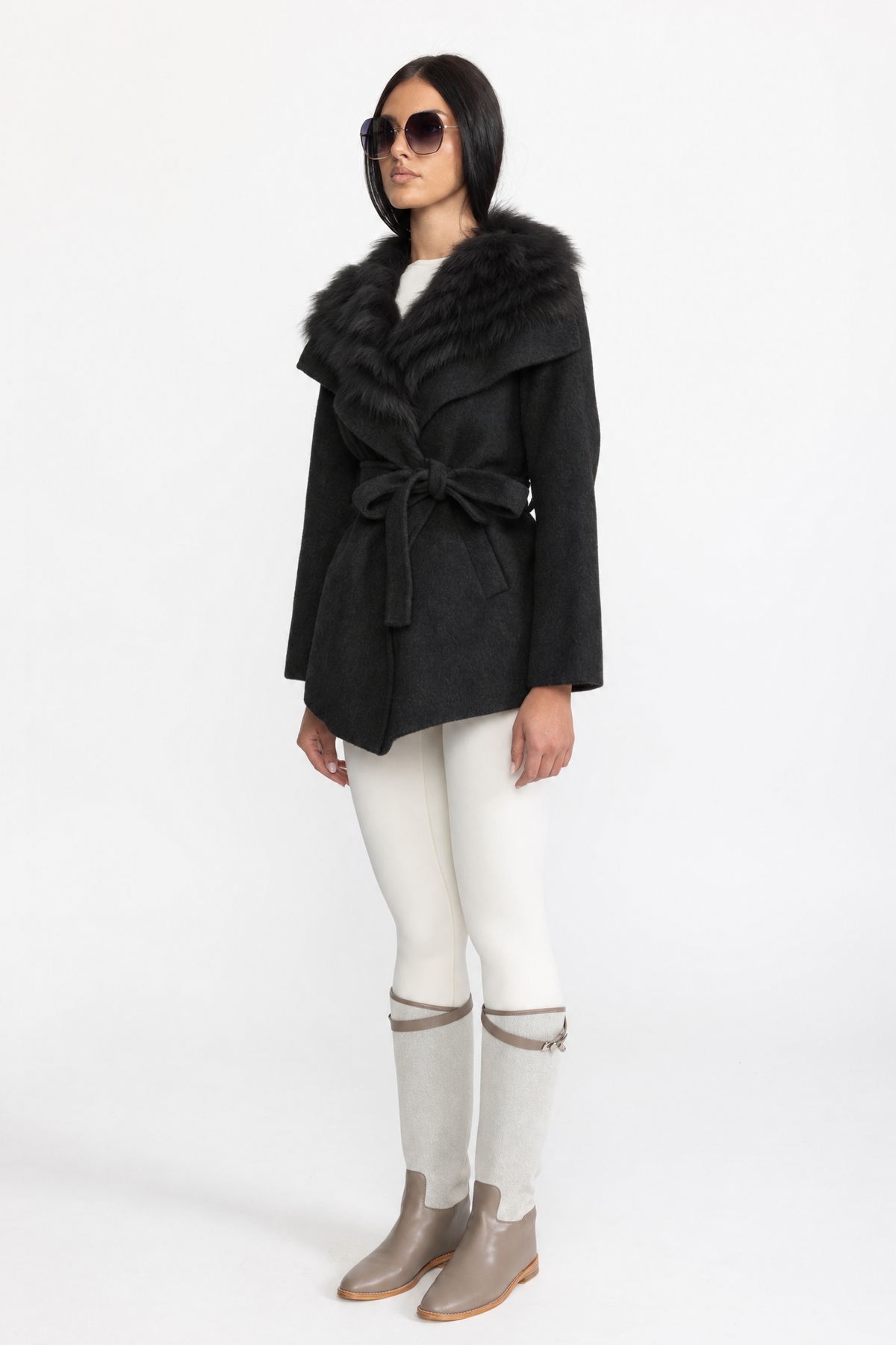 Wool Coat with Oversized Fur Collar And Belt - Black