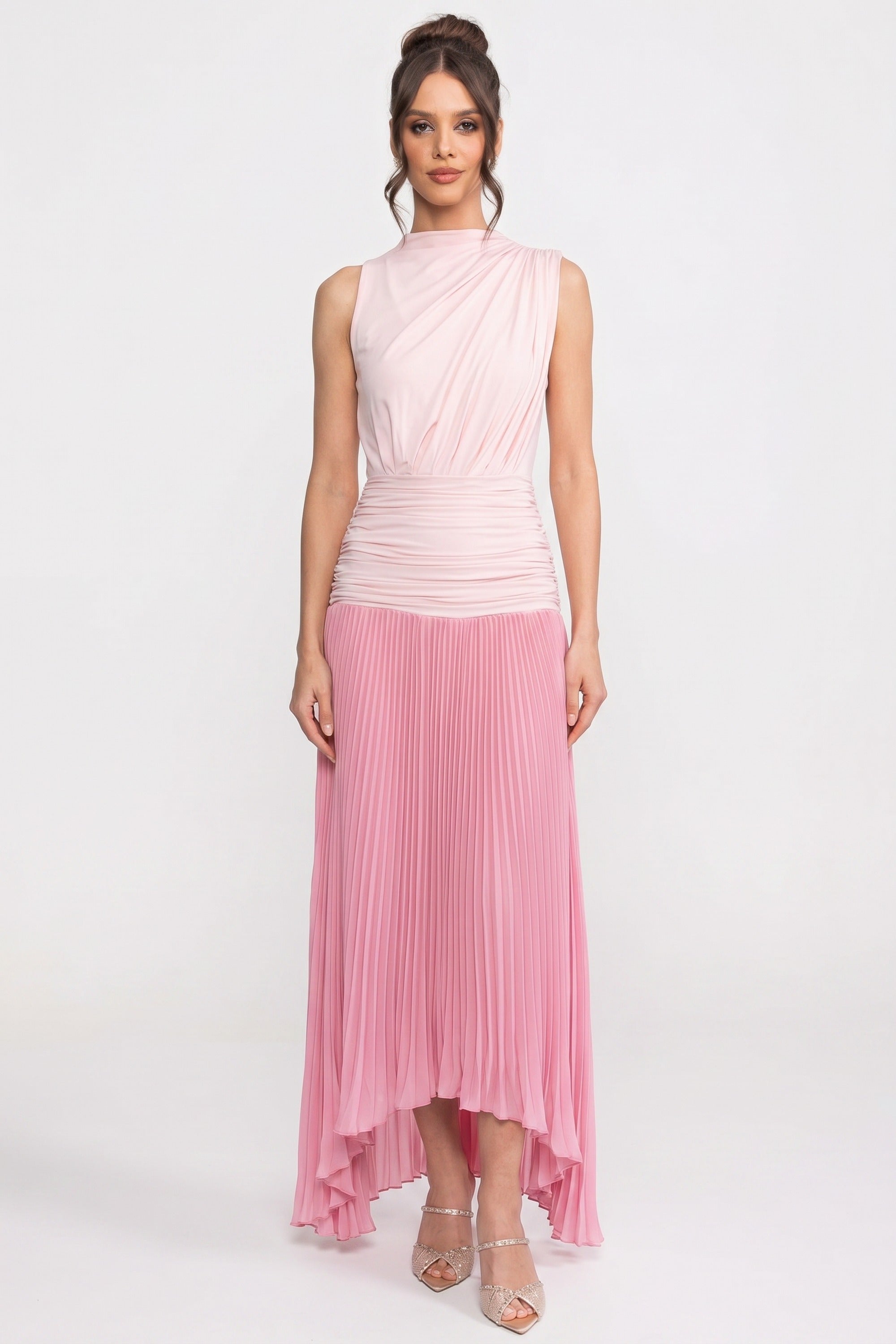 Maxikleid mit Neckholder und Falten mit gerafftem Taillendetail - Pink 